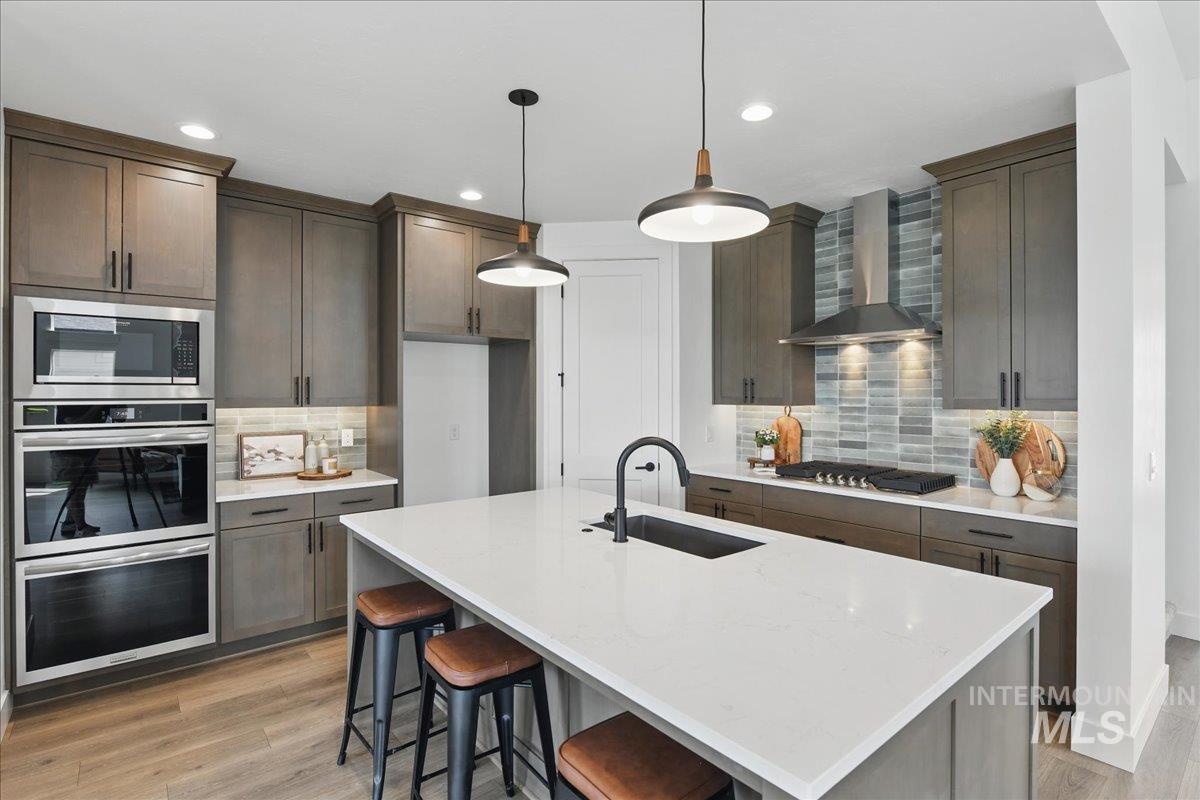 7624 W Old School St, Meridian, Idaho 83646, 4 Bedrooms, 3 Bathrooms, Residential For Sale, Price $644,900,MLS 98967210