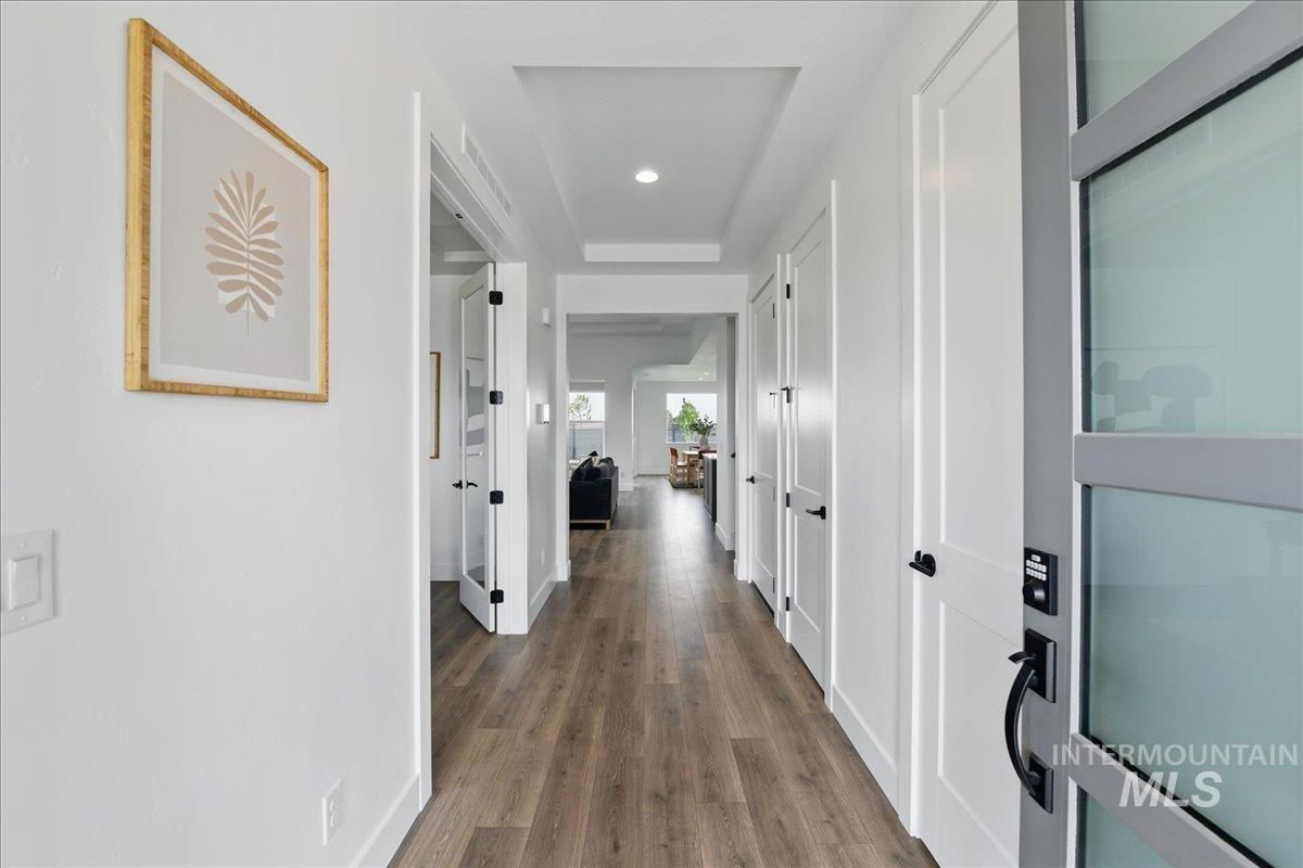 7624 W Old School St, Meridian, Idaho 83646, 4 Bedrooms, 3 Bathrooms, Residential For Sale, Price $644,900,MLS 98967210