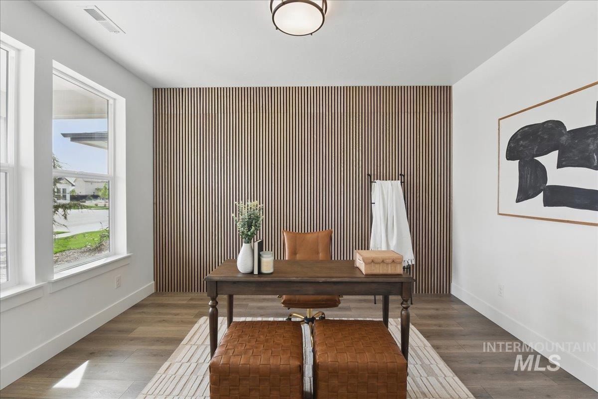 7624 W Old School St, Meridian, Idaho 83646, 4 Bedrooms, 3 Bathrooms, Residential For Sale, Price $644,900,MLS 98967210