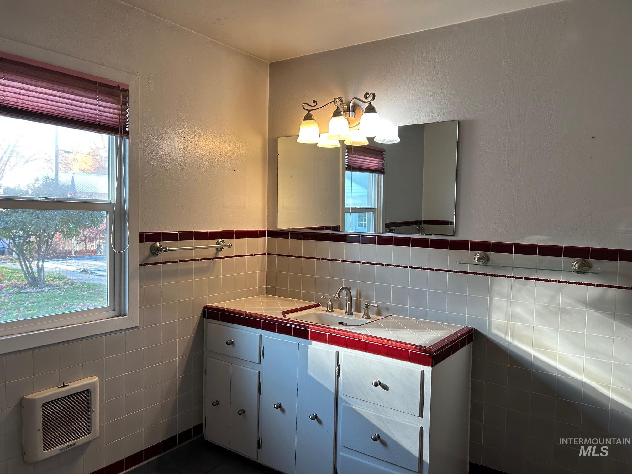 112 17th Ave, Lewiston, Idaho 83501, 3 Bedrooms, 2 Bathrooms, Residential For Sale, Price $389,900,MLS 98967213