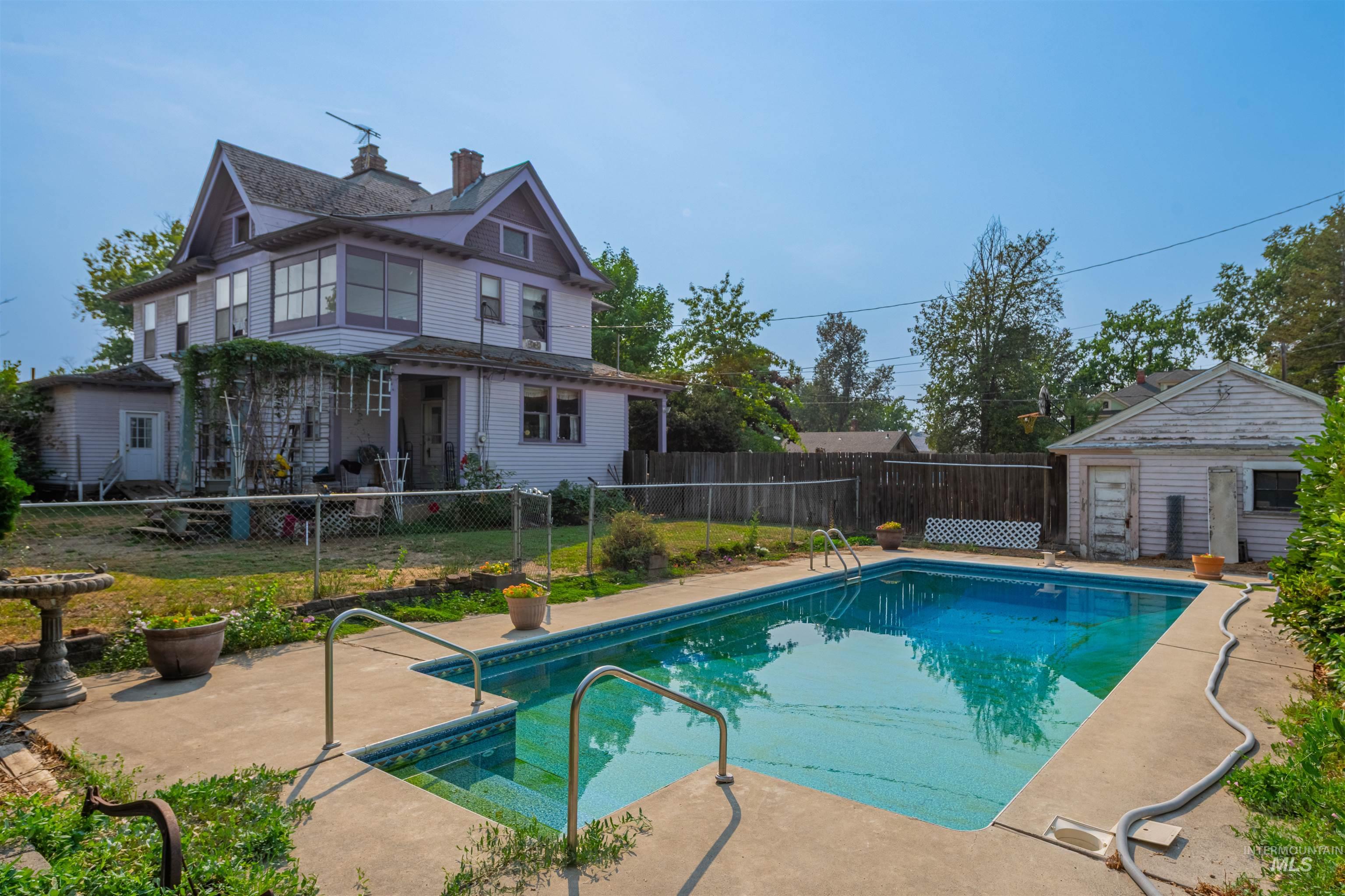 507 7th Ave, Lewiston, Idaho 83501, 6 Bedrooms, 3 Bathrooms, Residential For Sale, Price $409,000,MLS 98967214