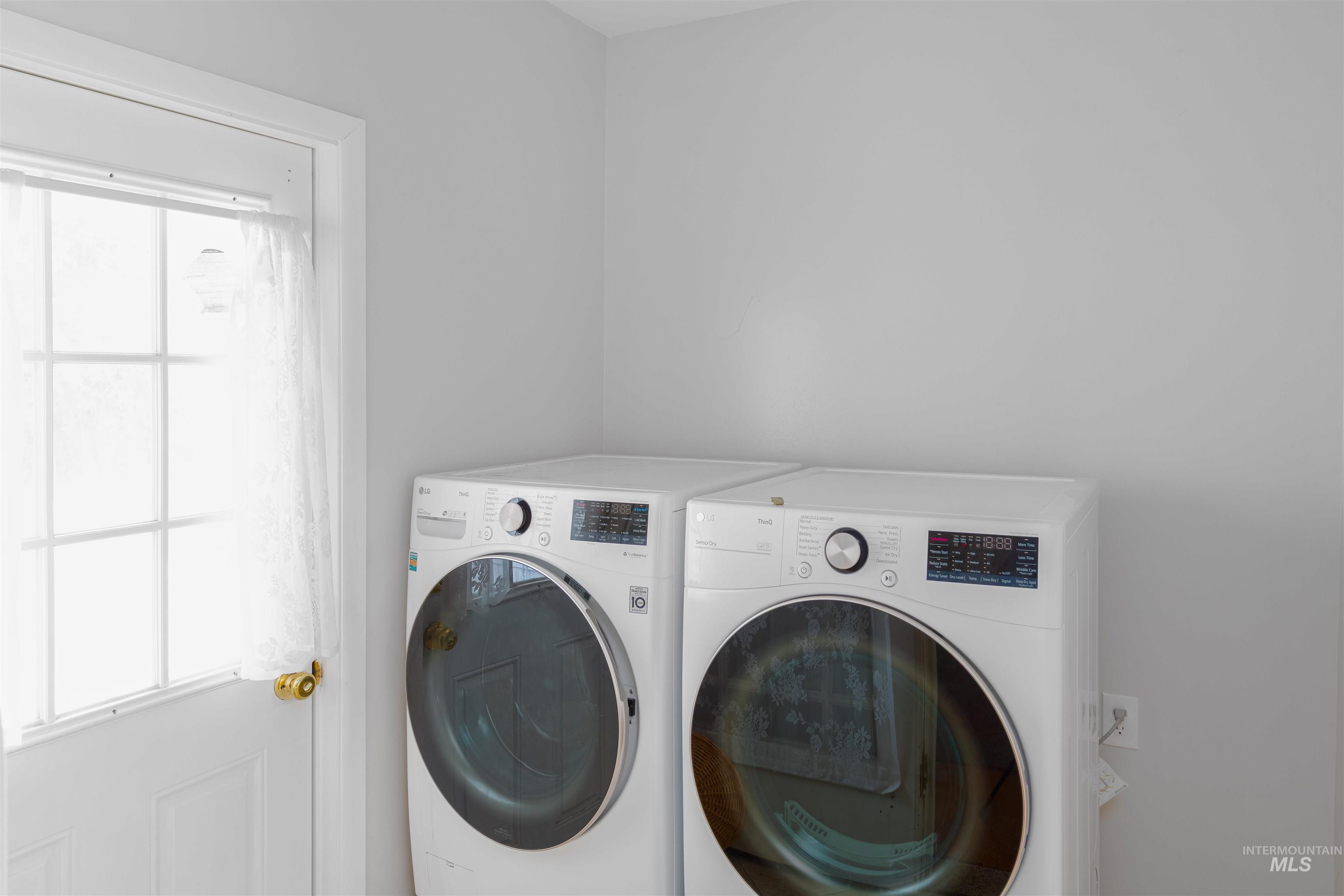 507 7th Ave, Lewiston, Idaho 83501, 6 Bedrooms, 3 Bathrooms, Residential For Sale, Price $409,000,MLS 98967214