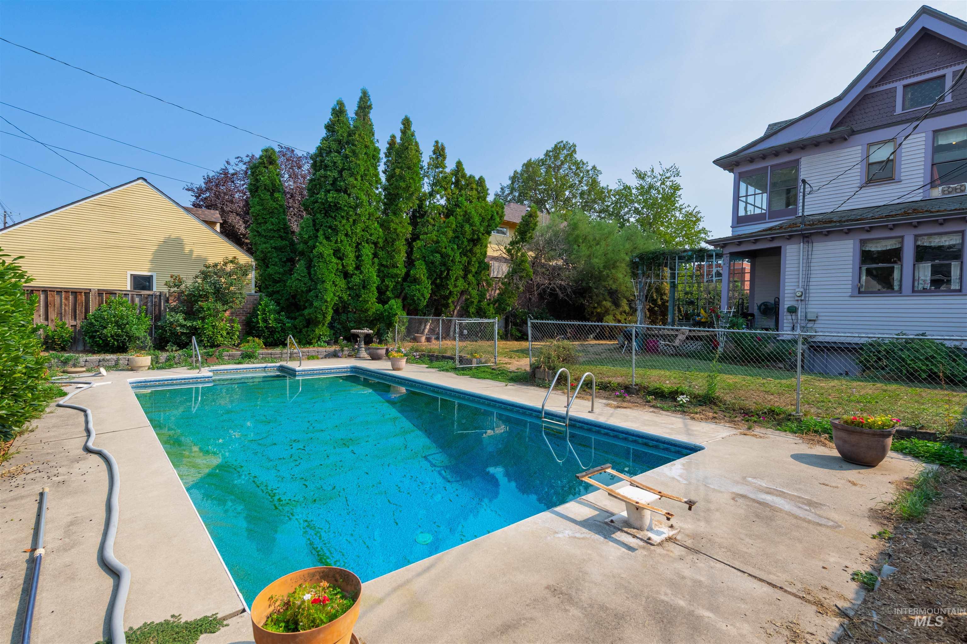 507 7th Ave, Lewiston, Idaho 83501, 6 Bedrooms, 3 Bathrooms, Residential For Sale, Price $409,000,MLS 98967214