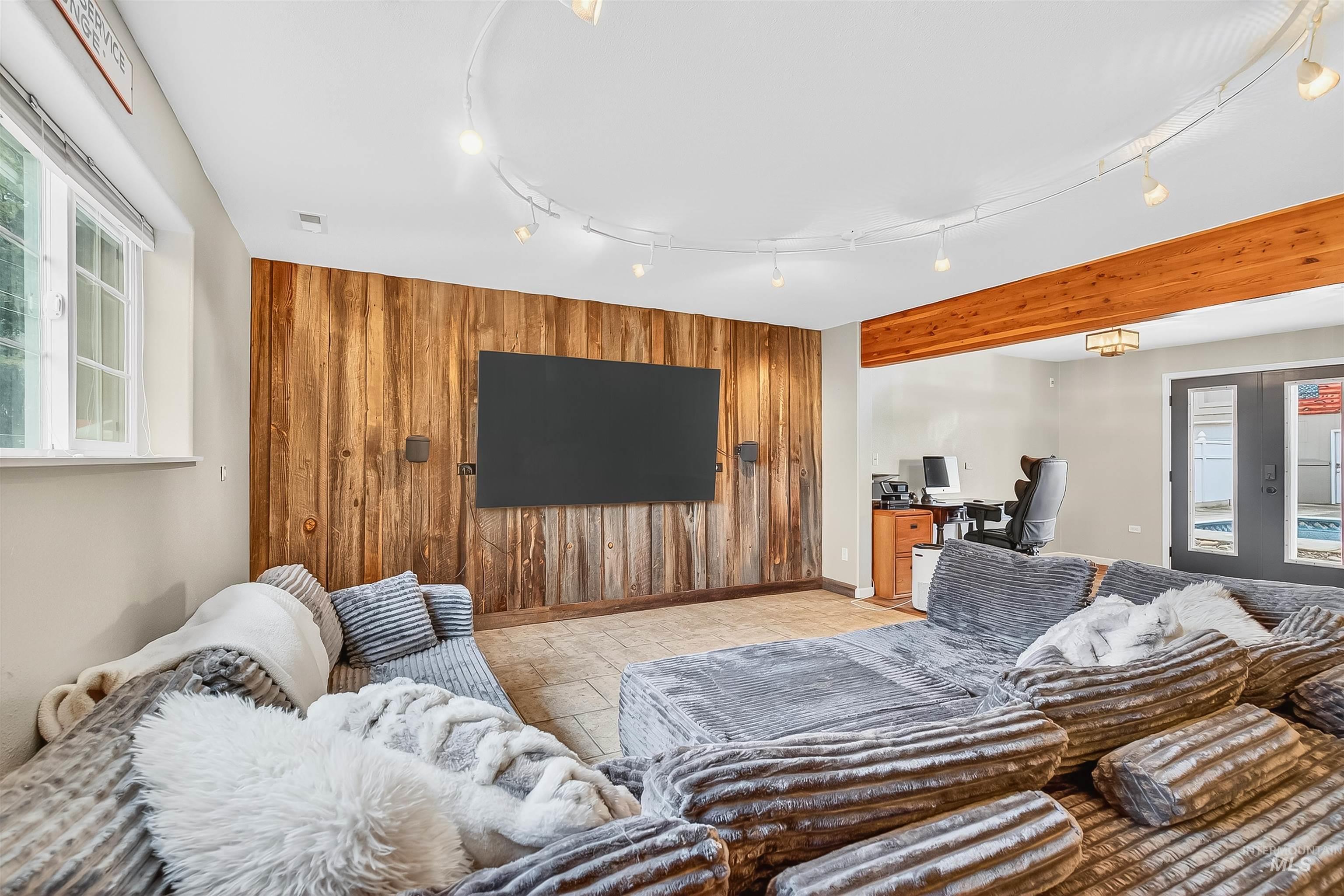 1220 Birch Avenue, Lewiston, Idaho 83501, 5 Bedrooms, 3 Bathrooms, Residential For Sale, Price $675,000,MLS 98967219