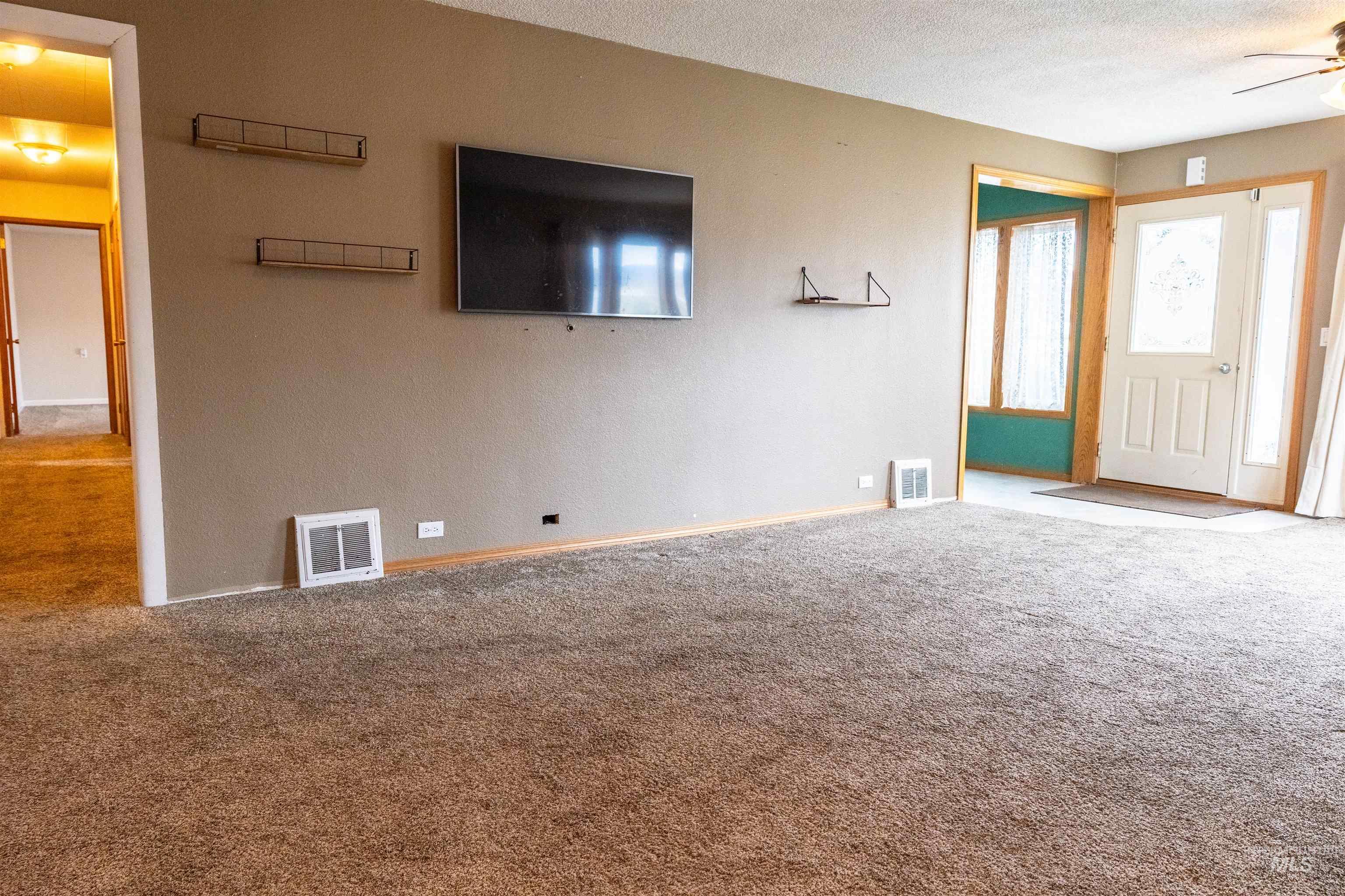 410 Junction, CottonWood, Idaho 83522, 3 Bedrooms, 2 Bathrooms, Residential For Sale, Price $395,000,MLS 98967223