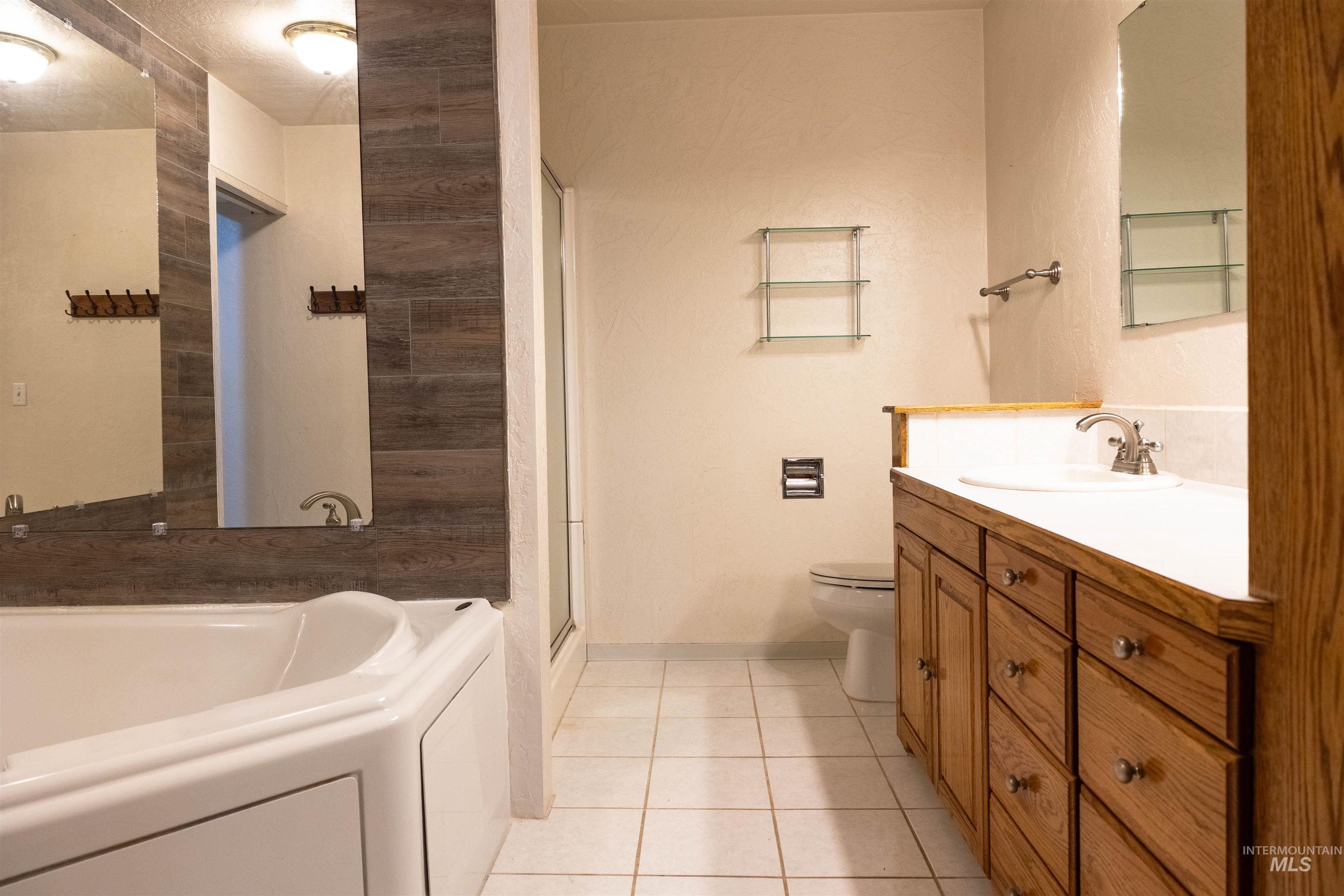 410 Junction, CottonWood, Idaho 83522, 3 Bedrooms, 2 Bathrooms, Residential For Sale, Price $395,000,MLS 98967223