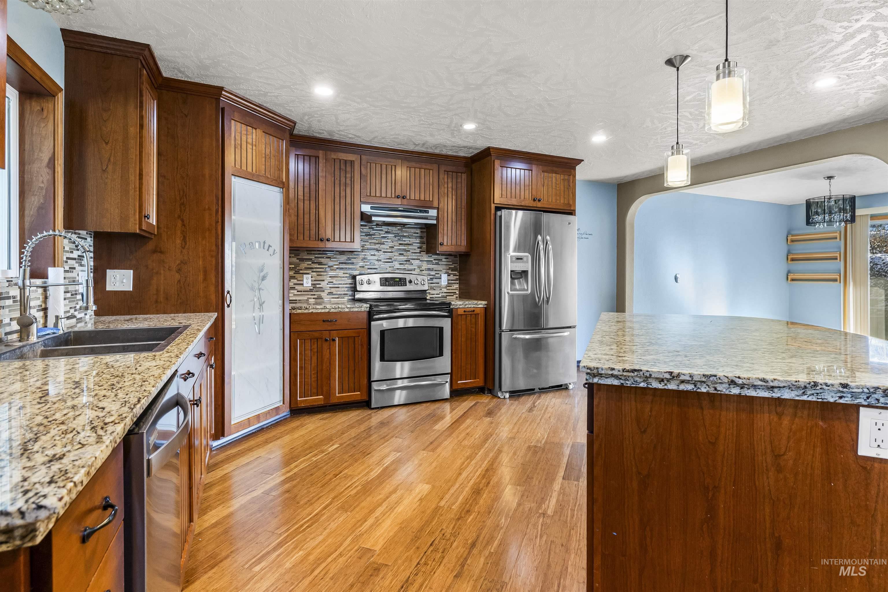410 Junction, CottonWood, Idaho 83522, 3 Bedrooms, 2 Bathrooms, Residential For Sale, Price $364,900,MLS 98967223
