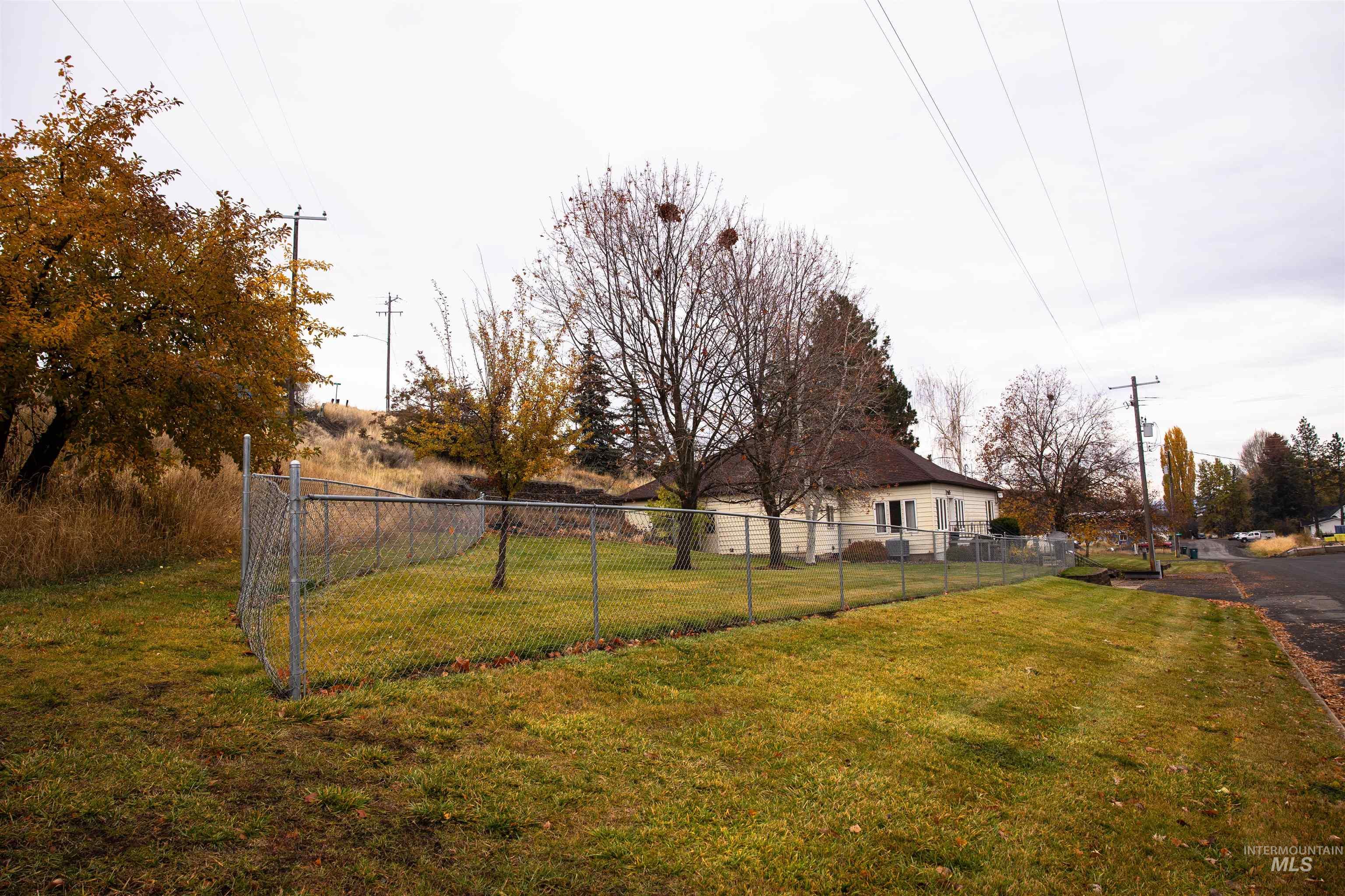 410 Junction, CottonWood, Idaho 83522, 3 Bedrooms, 2 Bathrooms, Residential For Sale, Price $395,000,MLS 98967223