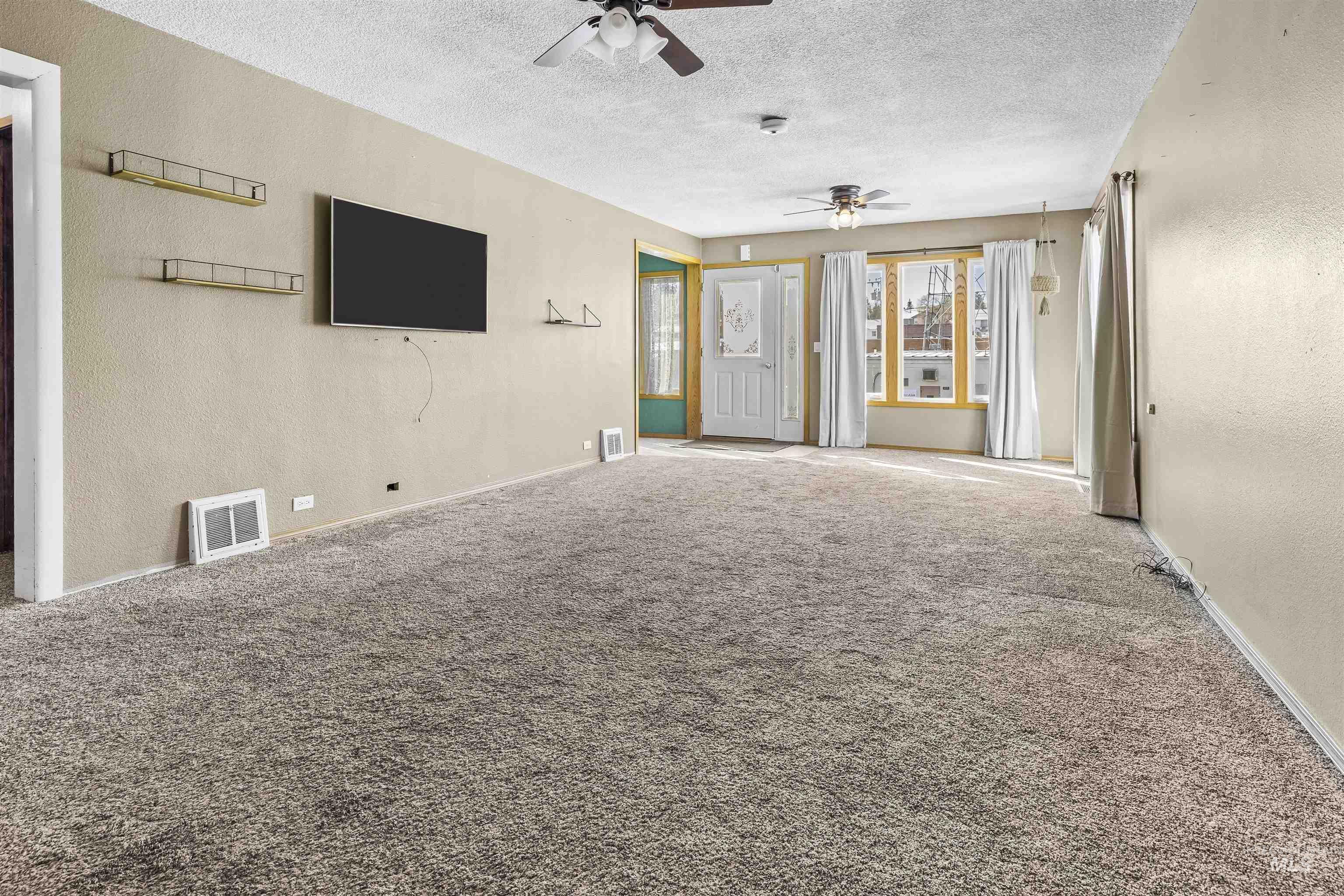 410 Junction, CottonWood, Idaho 83522, 3 Bedrooms, 2 Bathrooms, Residential For Sale, Price $364,900,MLS 98967223