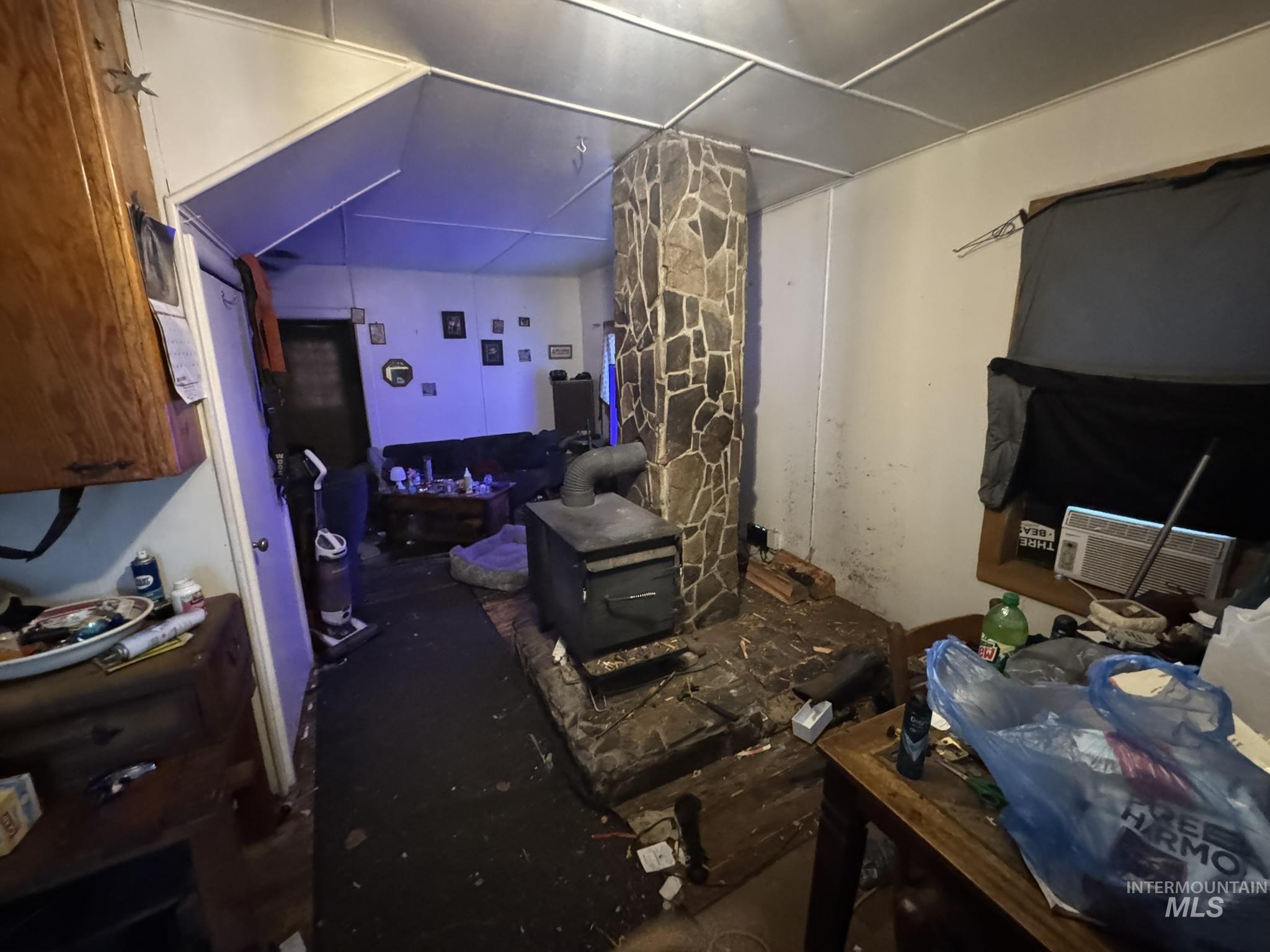 211 Ford St, Weippe, Idaho 83553, 2 Bedrooms, 1 Bathroom, Residential For Sale, Price $64,000,MLS 98967228