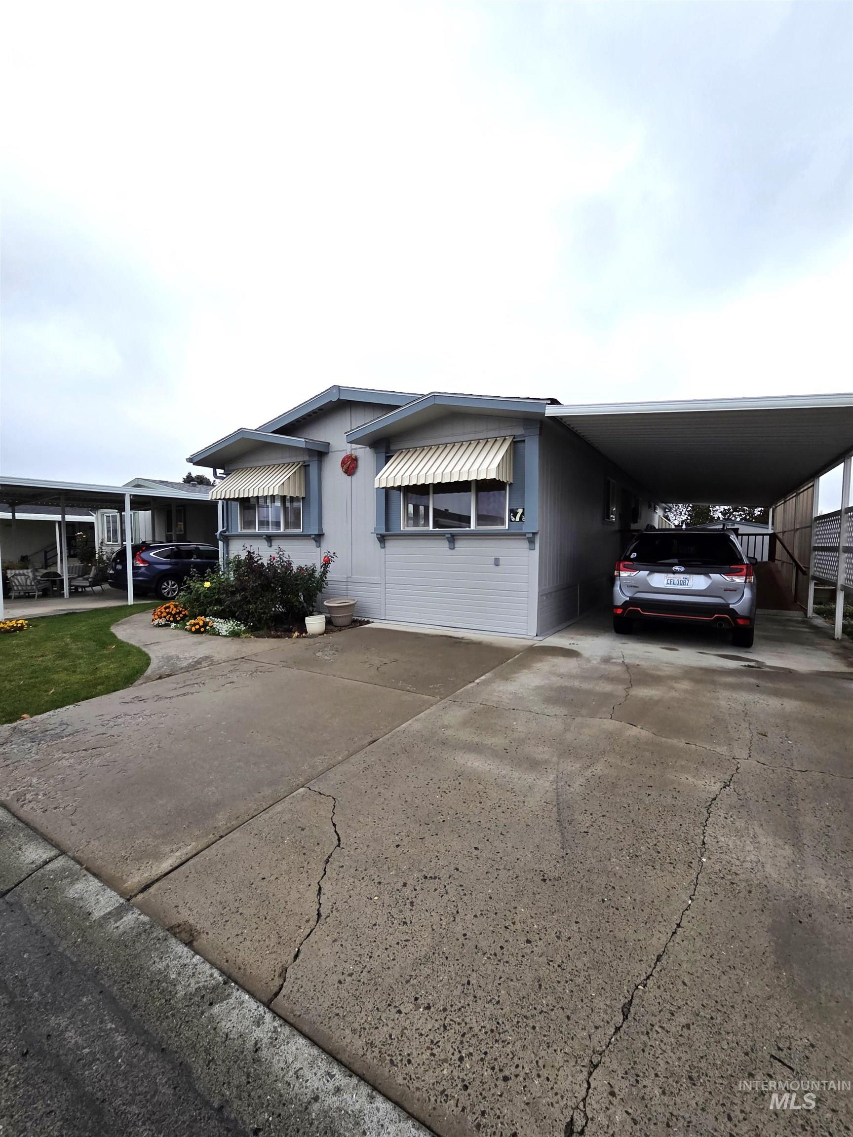 2115 6th Ave, Clarkston, Washington 99403, 2 Bedrooms, 2 Bathrooms, Residential For Sale, Price $135,000,MLS 98967232