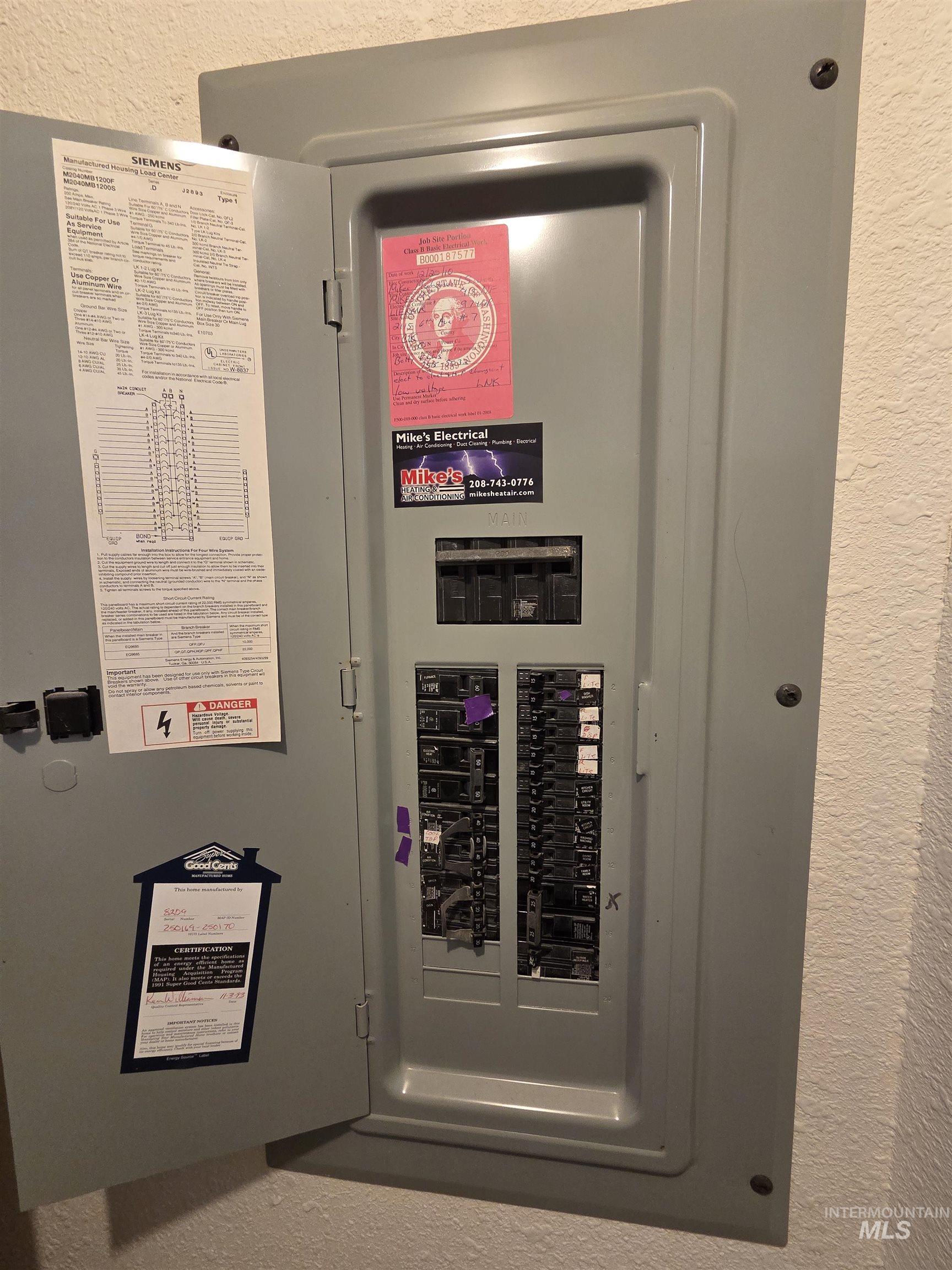 2115 6th Ave, Clarkston, Washington 99403, 2 Bedrooms, 2 Bathrooms, Residential For Sale, Price $135,000,MLS 98967232