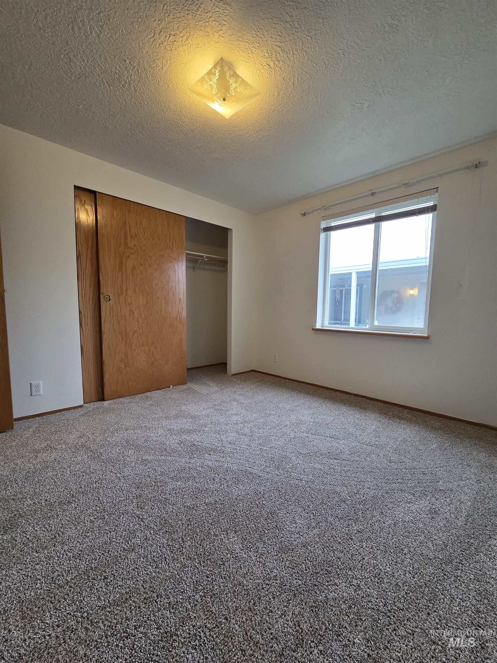 2115 6th Ave, Clarkston, Washington 99403, 2 Bedrooms, 2 Bathrooms, Residential For Sale, Price $135,000,MLS 98967232