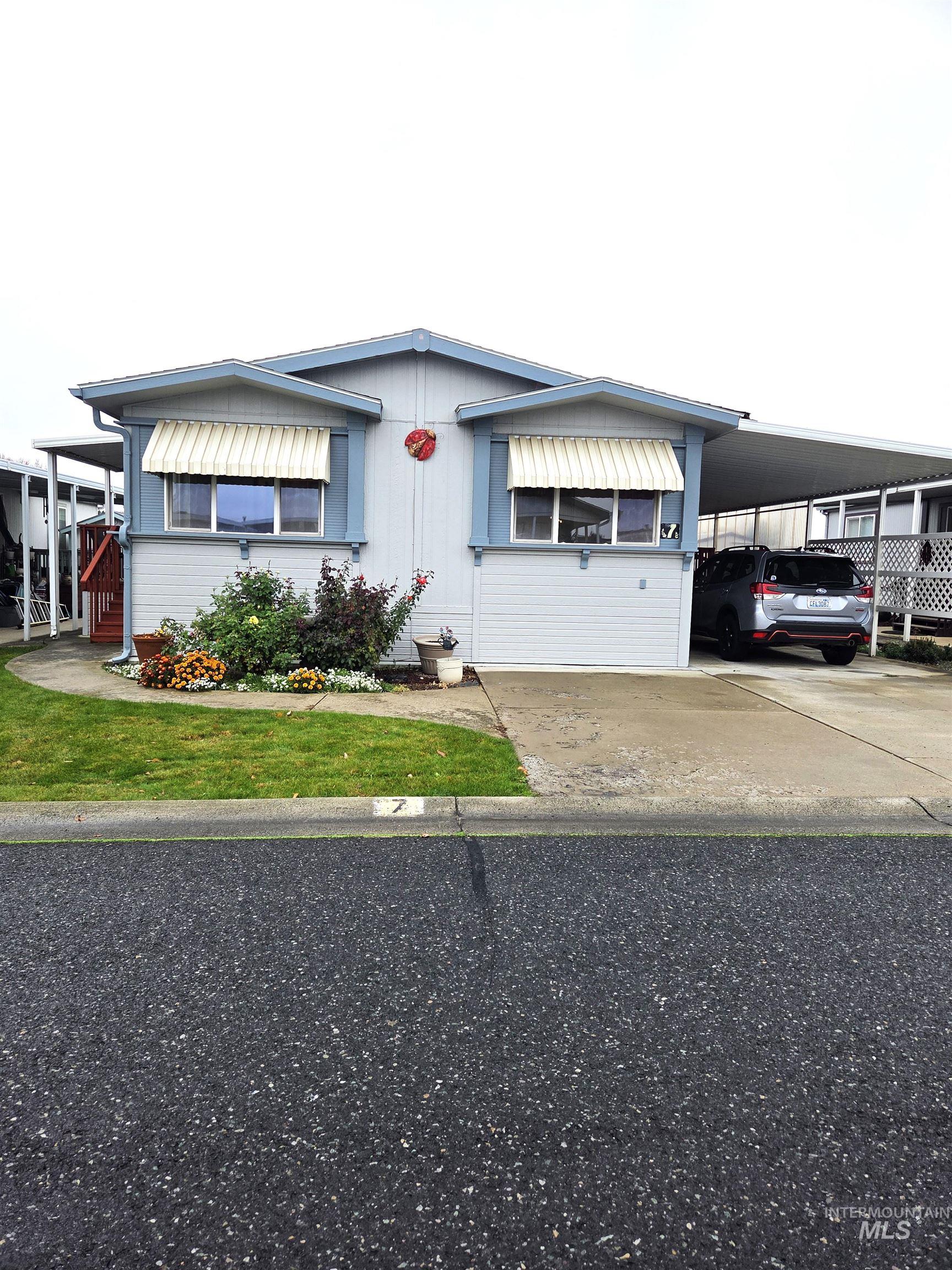 2115 6th Ave, Clarkston, Washington 99403, 2 Bedrooms, 2 Bathrooms, Residential For Sale, Price $135,000,MLS 98967232