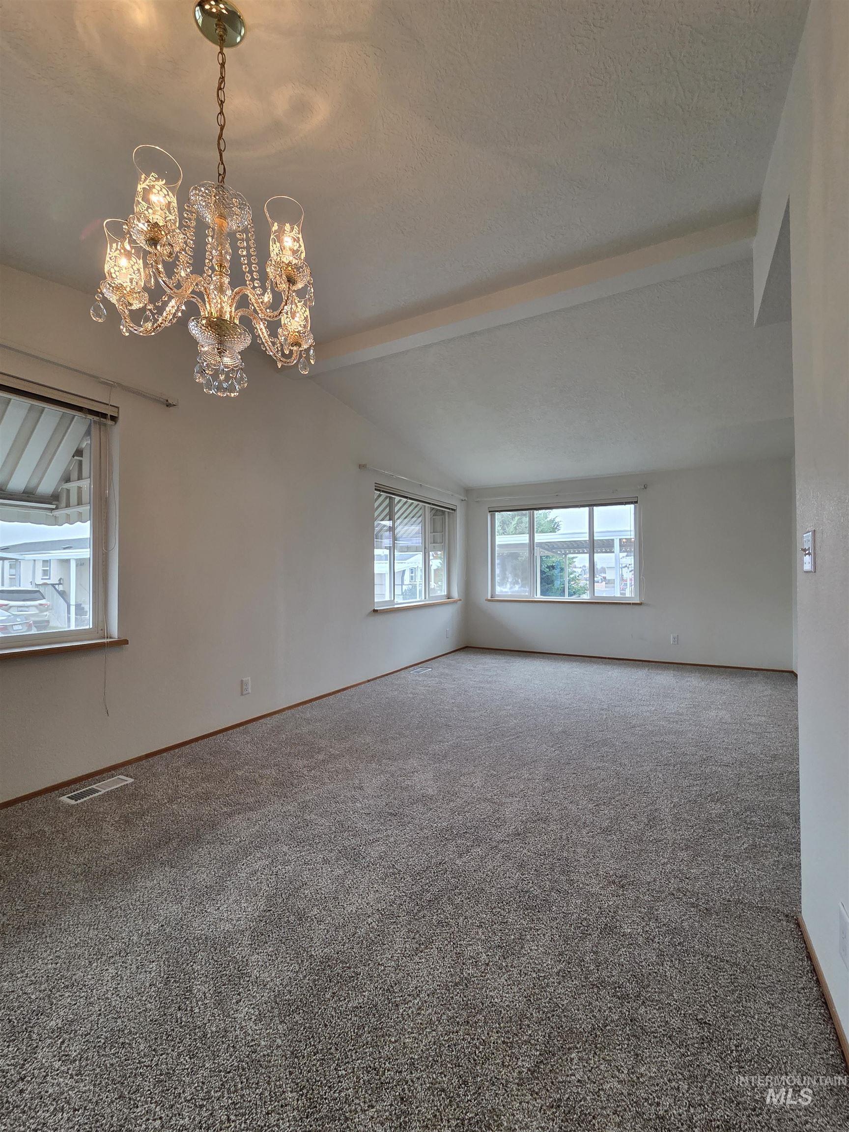 2115 6th Ave, Clarkston, Washington 99403, 2 Bedrooms, 2 Bathrooms, Residential For Sale, Price $135,000,MLS 98967232