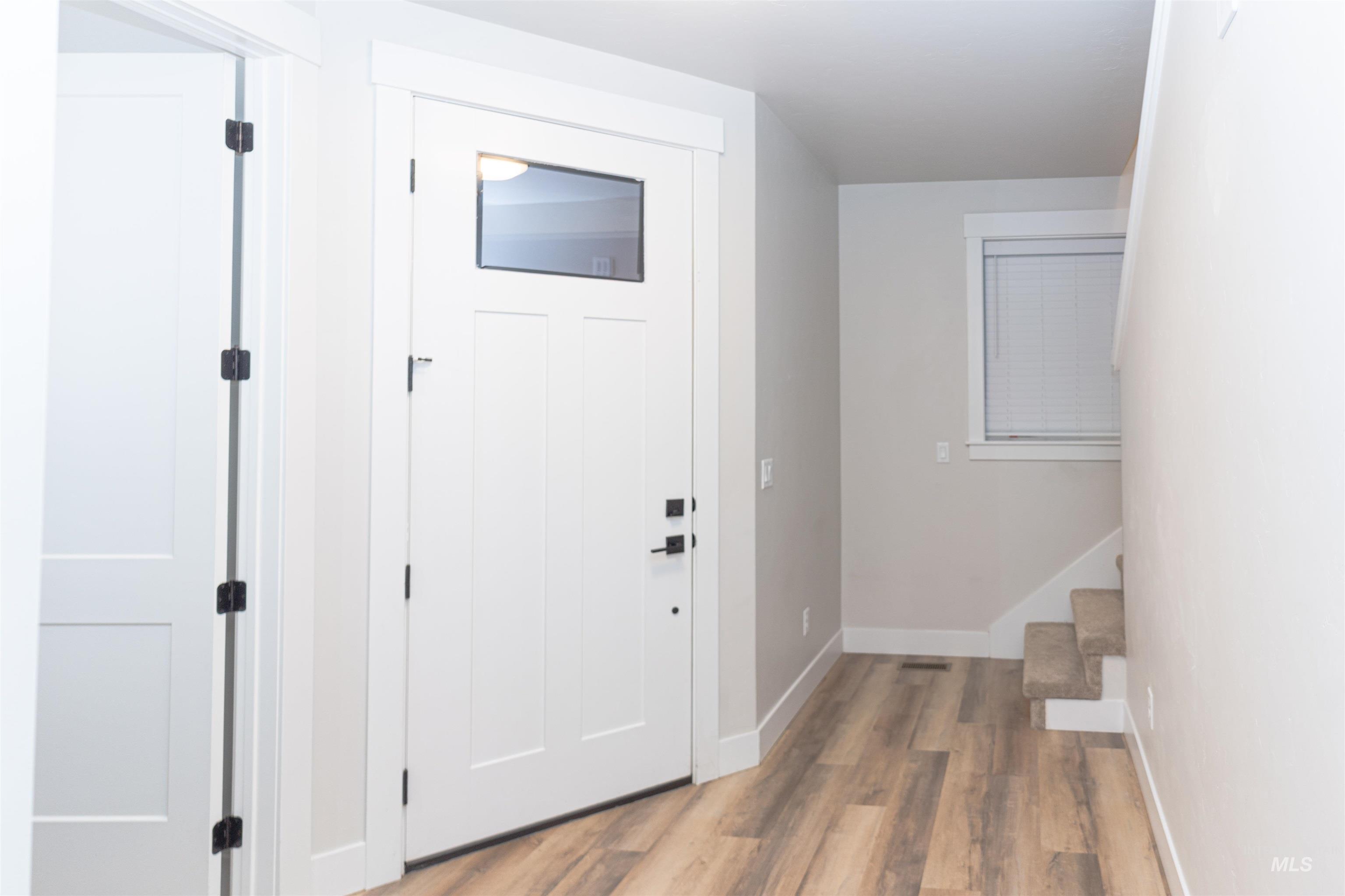 424 Sunny Ln., Nampa, Idaho 83651, 3 Bedrooms, 2.5 Bathrooms, Residential For Sale, Price $364,000,MLS 98967234