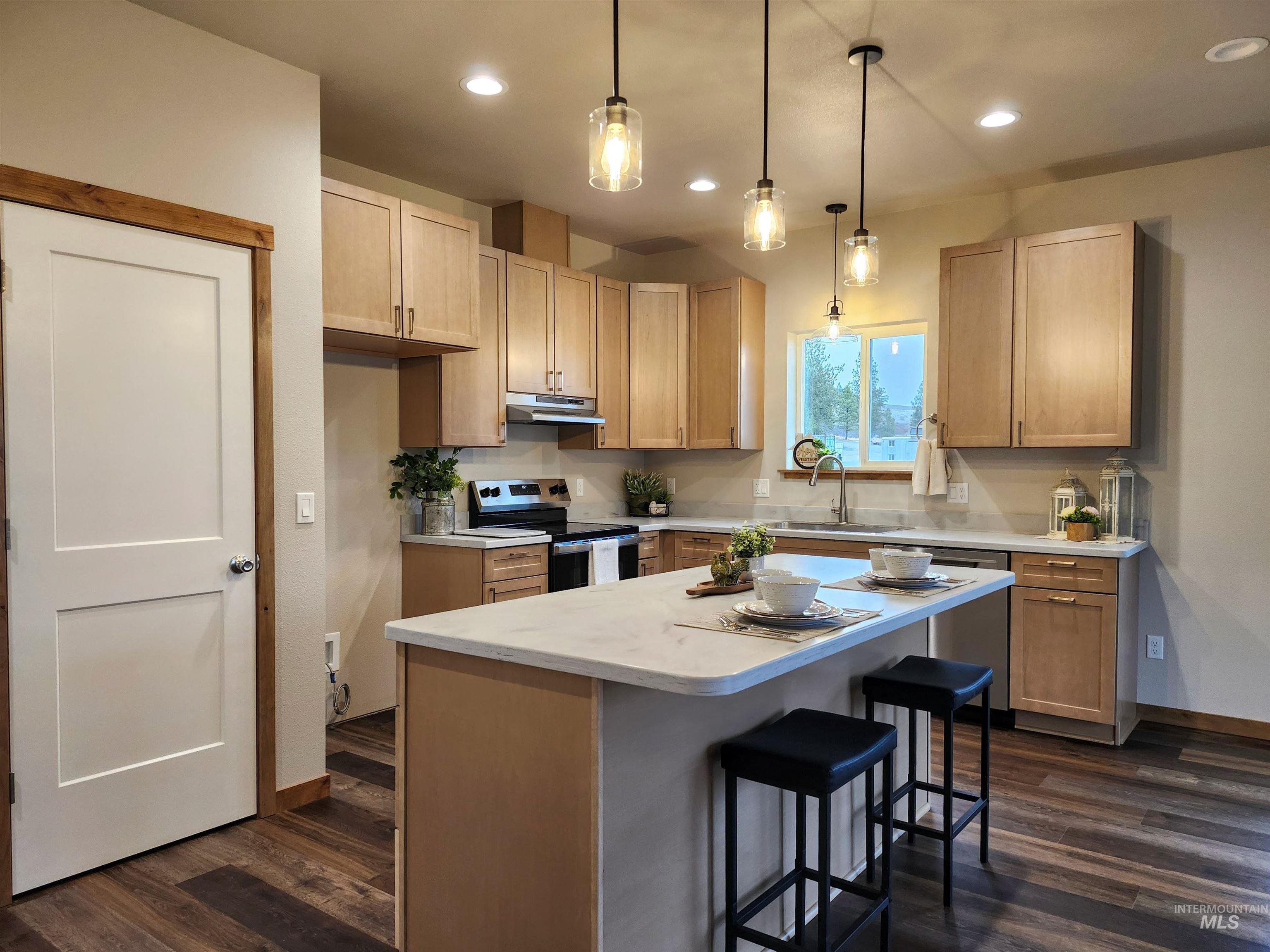 401 Highline Lane, Potlatch, Idaho 83855, 3 Bedrooms, 2 Bathrooms, Residential For Sale, Price $349,000,MLS 98967237