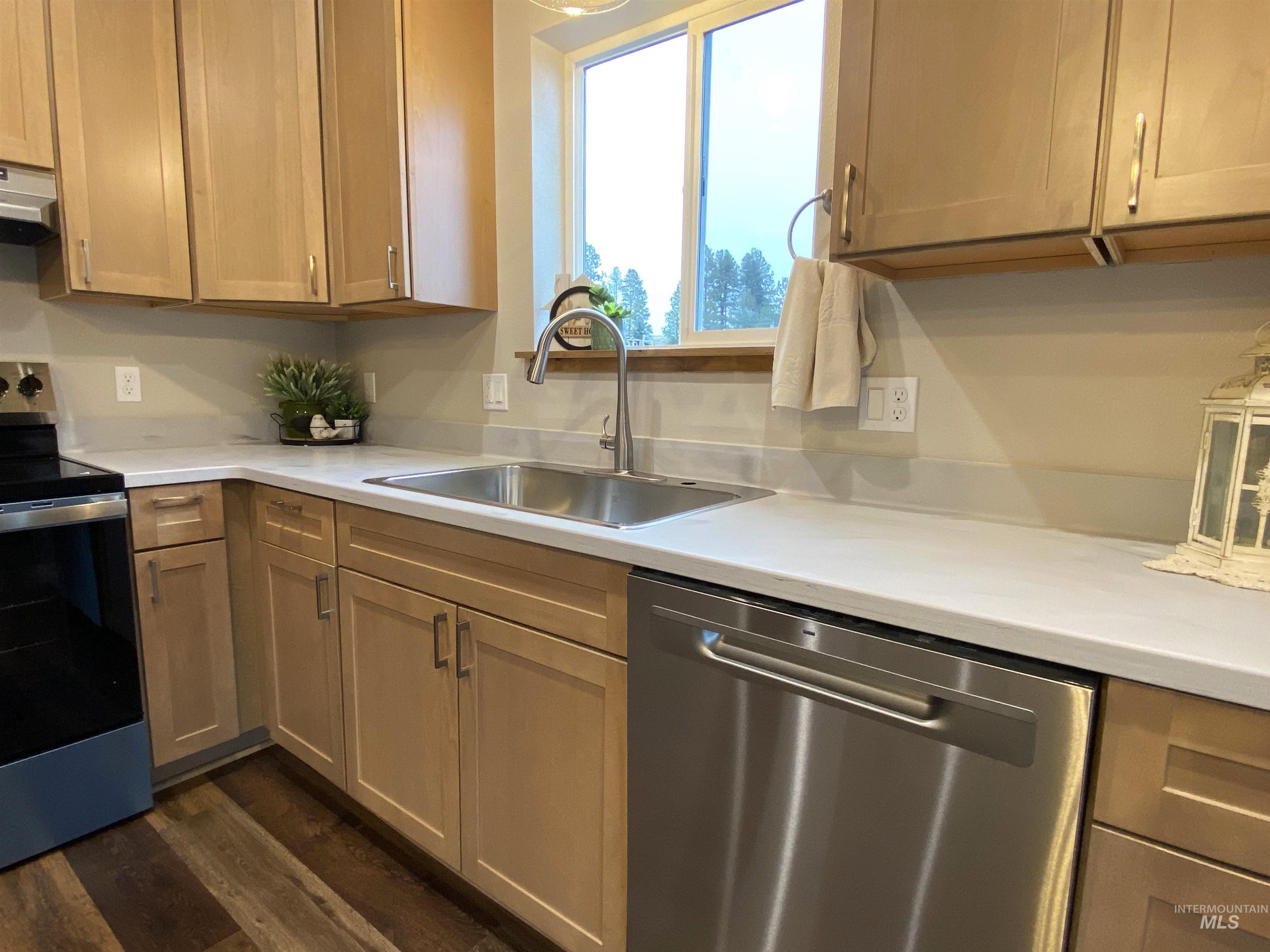 401 Highline Lane, Potlatch, Idaho 83855, 3 Bedrooms, 2 Bathrooms, Residential For Sale, Price $349,000,MLS 98967237