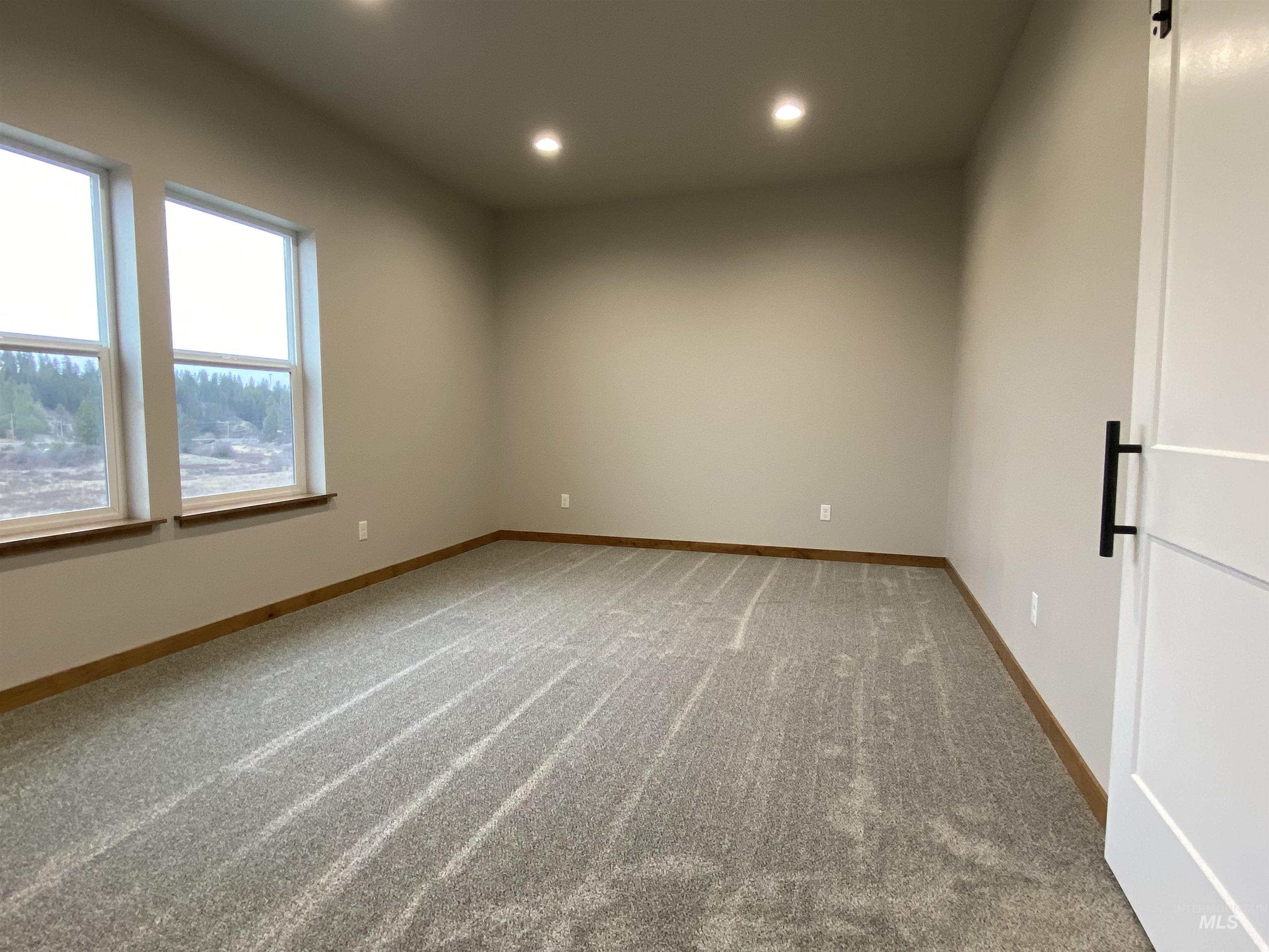 401 Highline Lane, Potlatch, Idaho 83855, 3 Bedrooms, 2 Bathrooms, Residential For Sale, Price $349,000,MLS 98967237