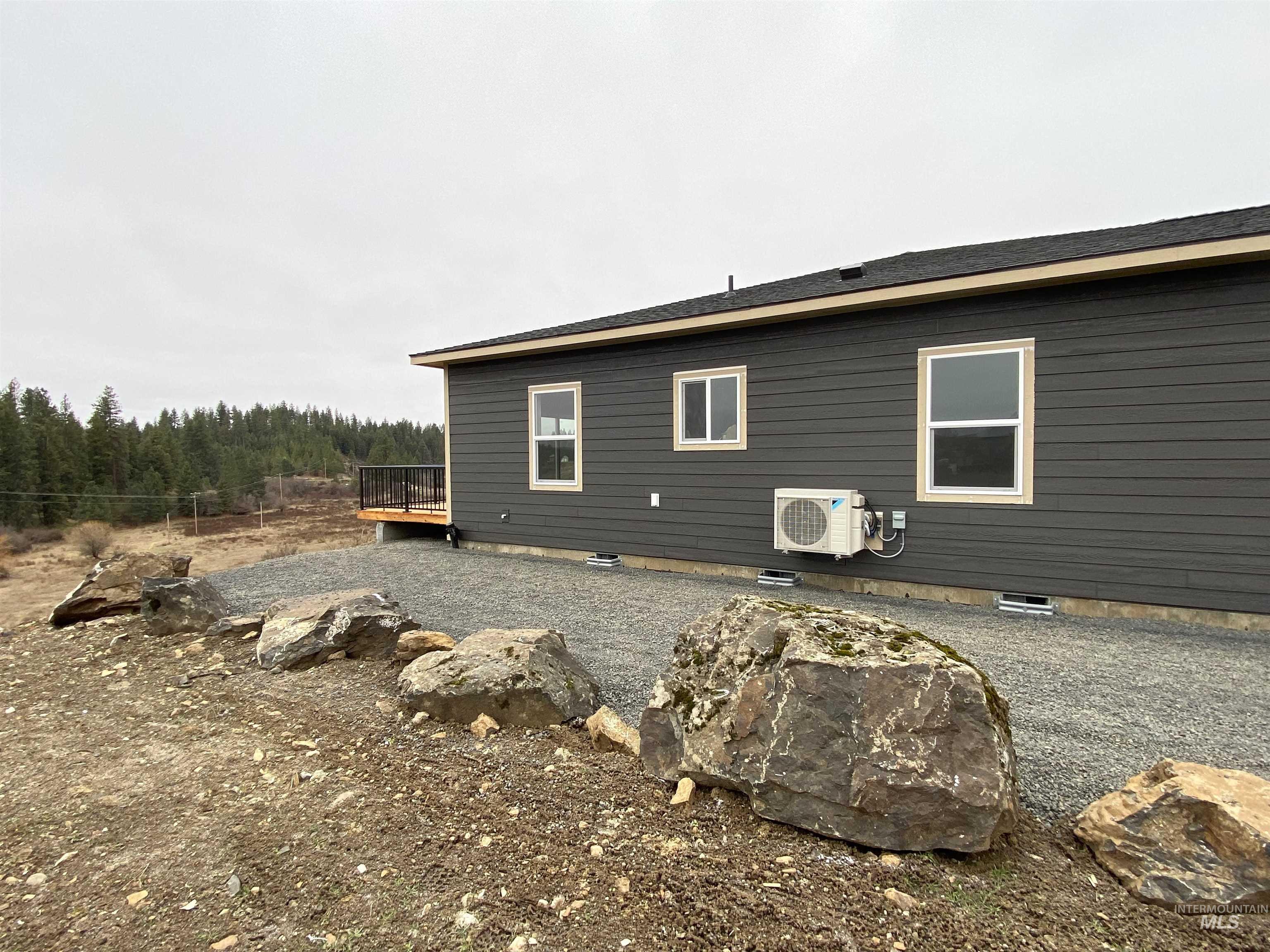 401 Highline Lane, Potlatch, Idaho 83855, 3 Bedrooms, 2 Bathrooms, Residential For Sale, Price $349,000,MLS 98967237