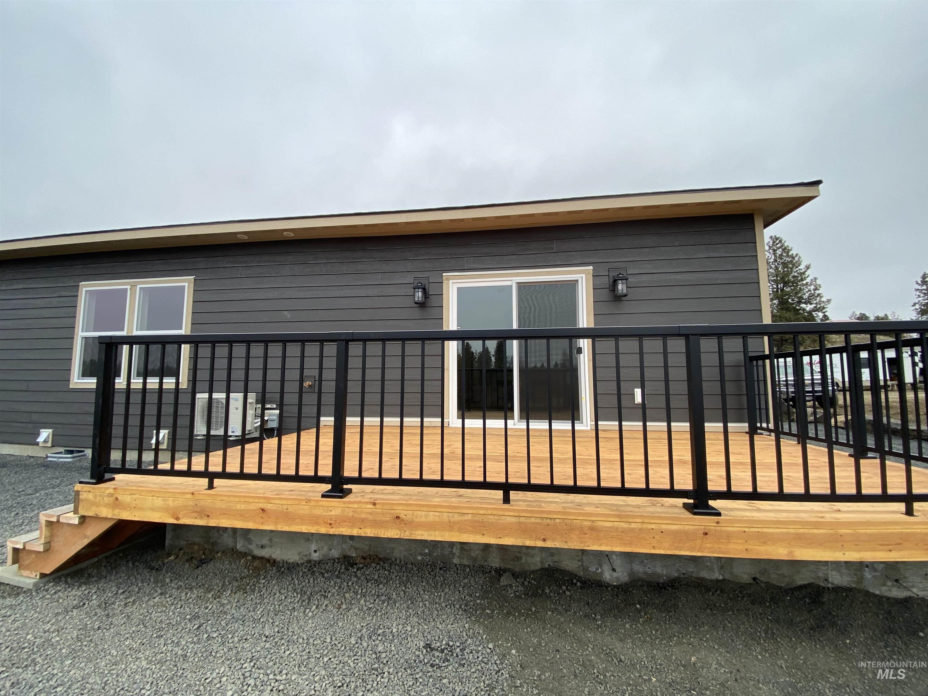 401 Highline Lane, Potlatch, Idaho 83855, 3 Bedrooms, 2 Bathrooms, Residential For Sale, Price $349,000,MLS 98967237