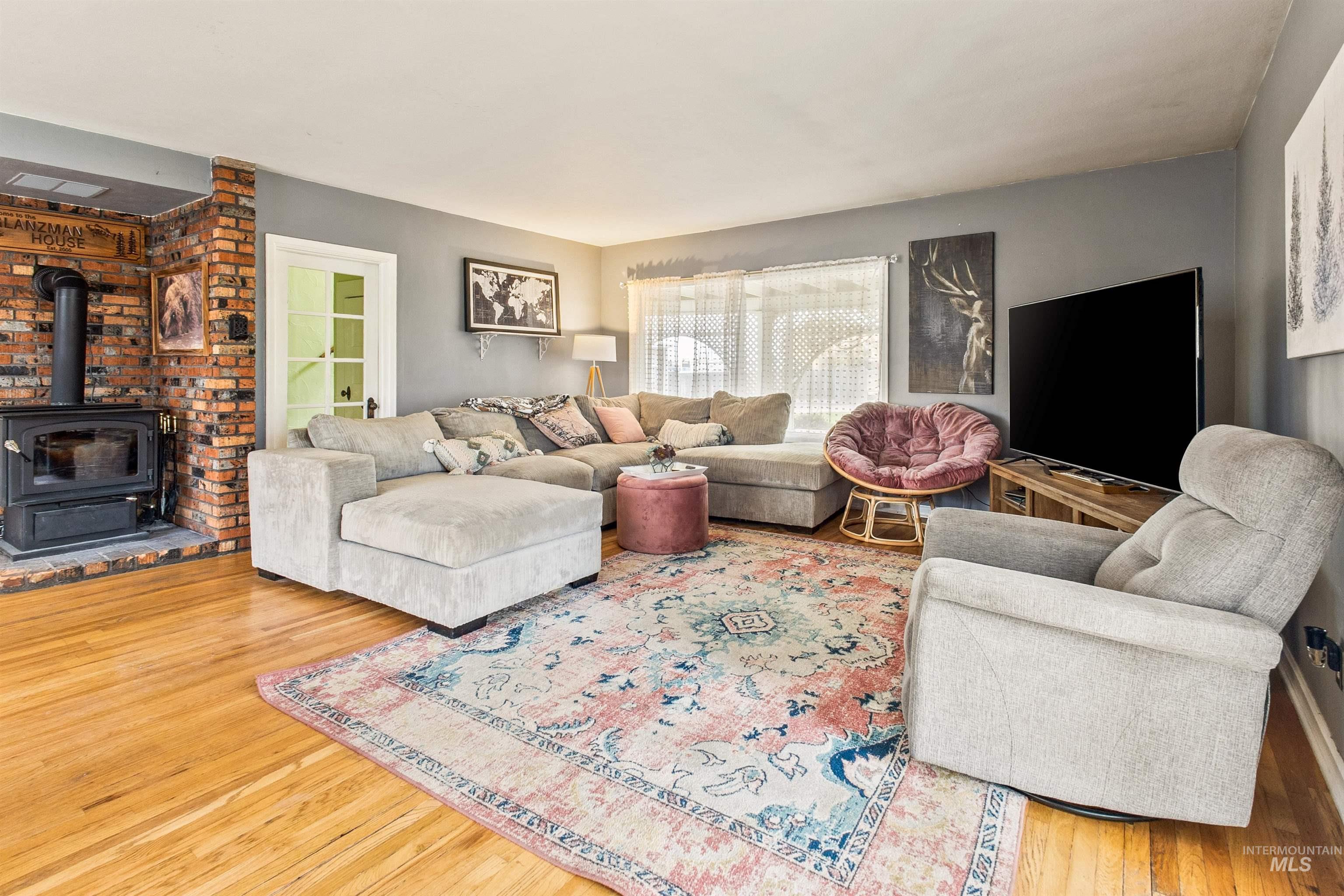 1917 Arthur Street, Caldwell, Idaho 83605, 5 Bedrooms, 3 Bathrooms, Residential For Sale, Price $699,900,MLS 98967248