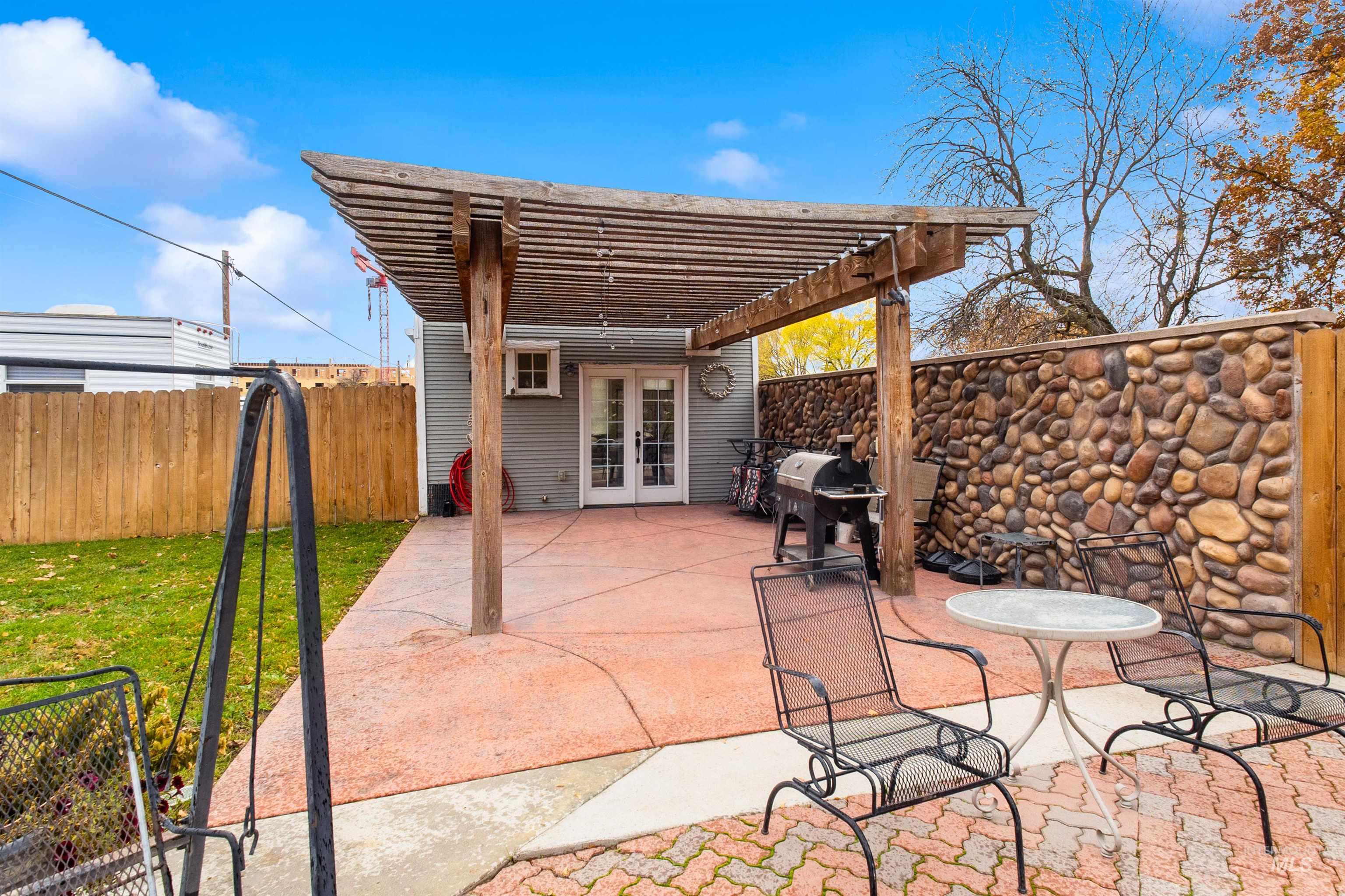 1917 Arthur Street, Caldwell, Idaho 83605, 5 Bedrooms, 3 Bathrooms, Residential For Sale, Price $699,900,MLS 98967248