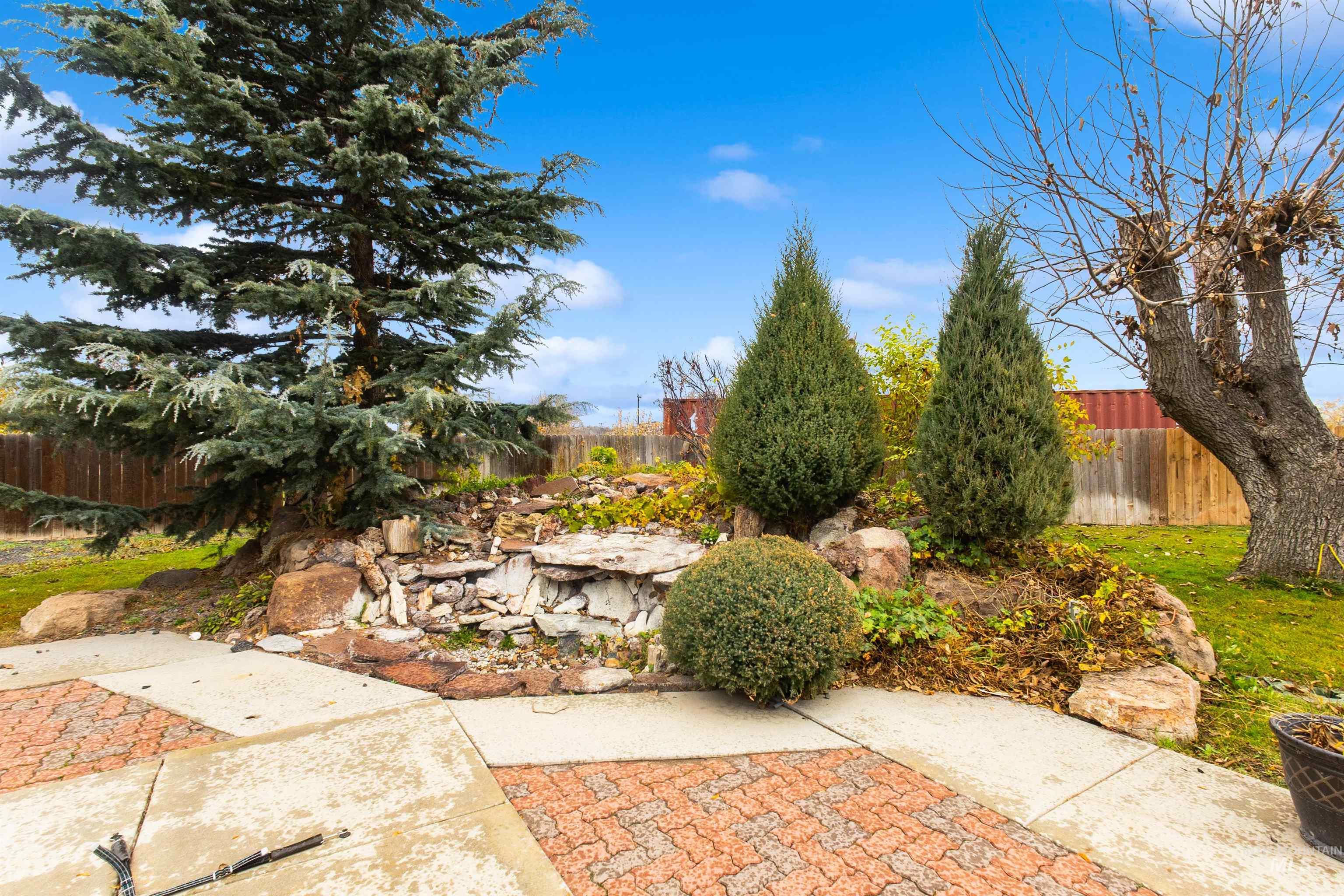 1917 Arthur Street, Caldwell, Idaho 83605, 5 Bedrooms, 3 Bathrooms, Residential For Sale, Price $699,900,MLS 98967248