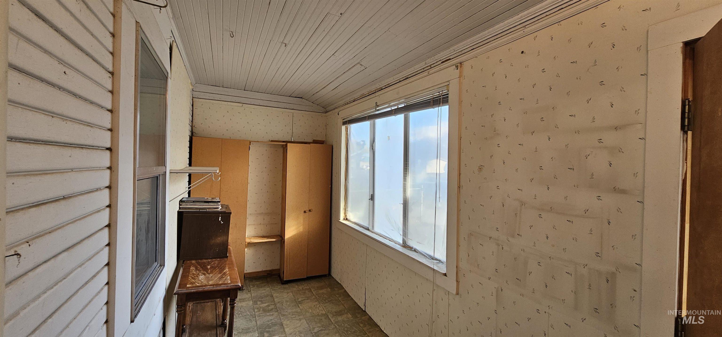 1126 E Main Street, Weiser, Idaho 83672, 2 Bedrooms, 1 Bathroom, Residential For Sale, Price $250,000,MLS 98967251