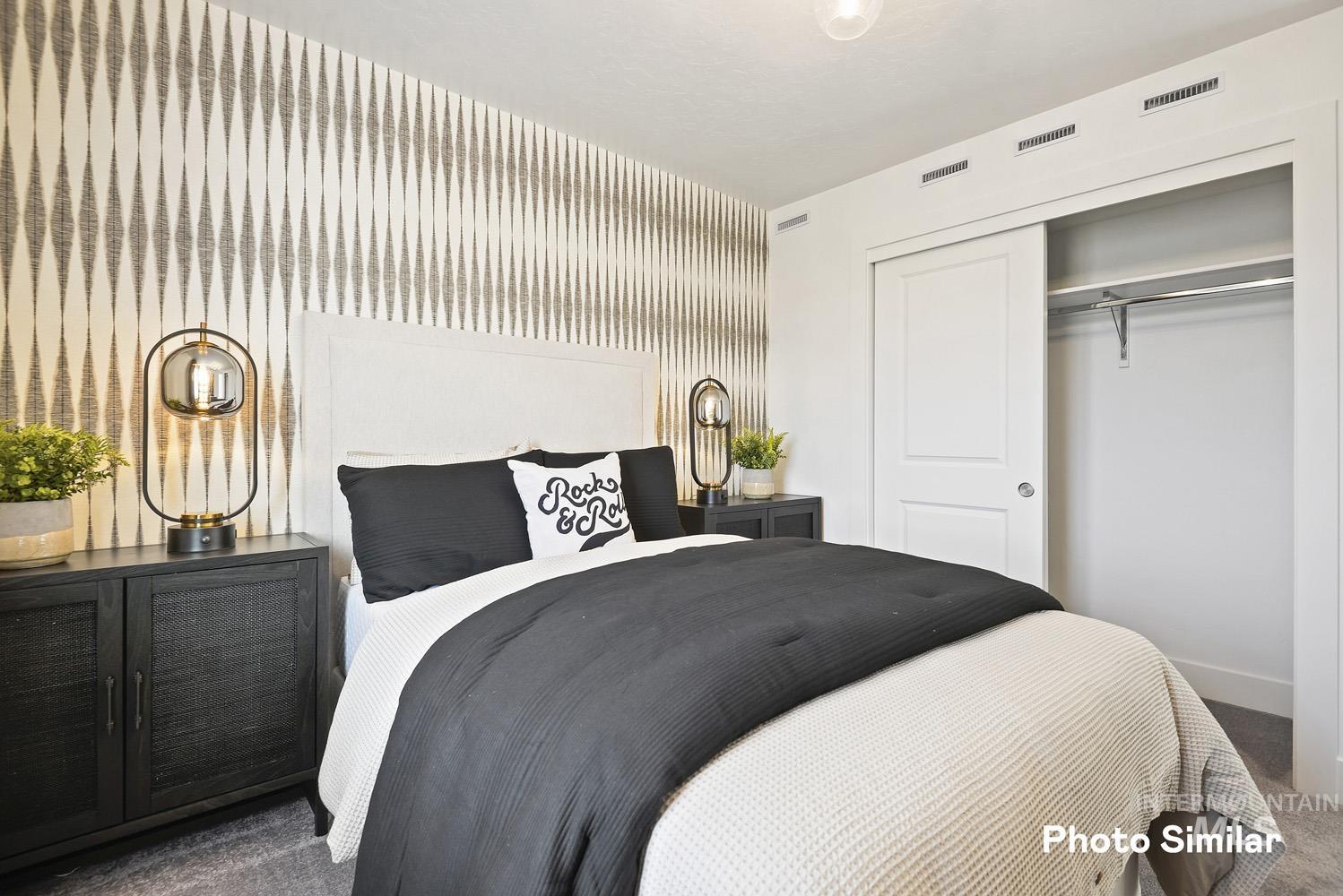 1809 N Big Star Ave, Eagle, Idaho 83616, 4 Bedrooms, 3 Bathrooms, Residential For Sale, Price $470,900,MLS 98967253