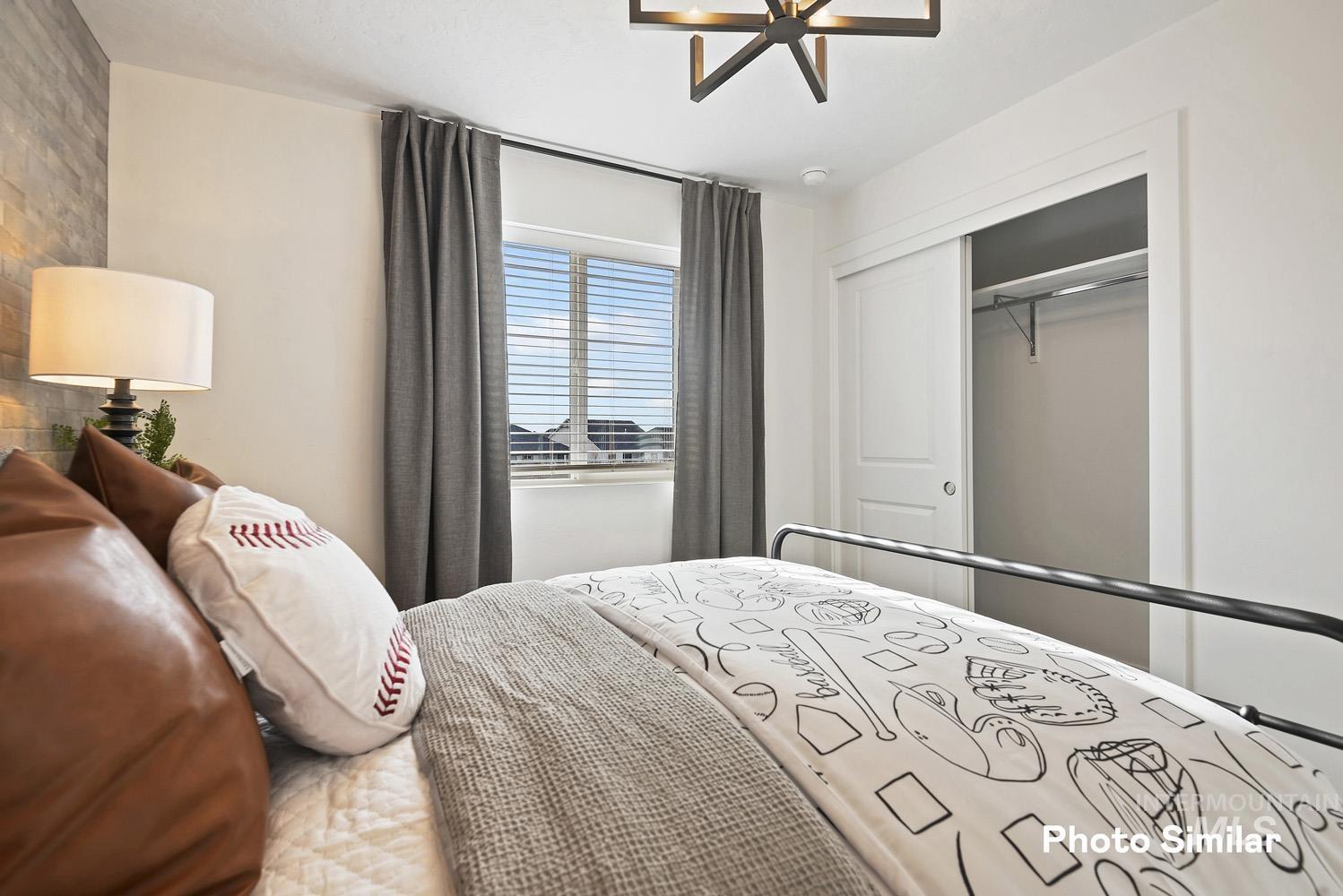 1809 N Big Star Ave, Eagle, Idaho 83616, 4 Bedrooms, 3 Bathrooms, Residential For Sale, Price $470,900,MLS 98967253