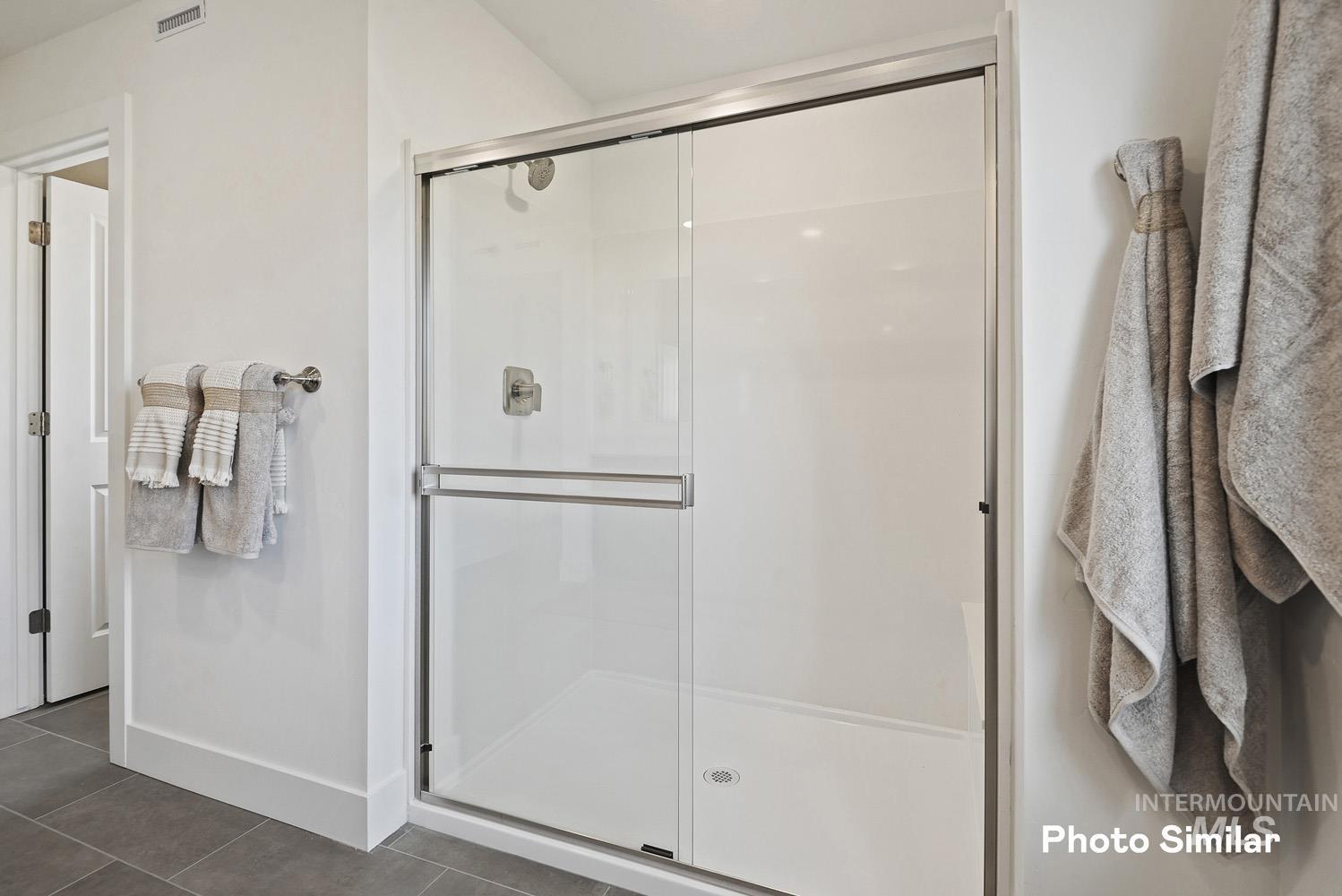 1809 N Big Star Ave, Eagle, Idaho 83616, 4 Bedrooms, 3 Bathrooms, Residential For Sale, Price $470,900,MLS 98967253