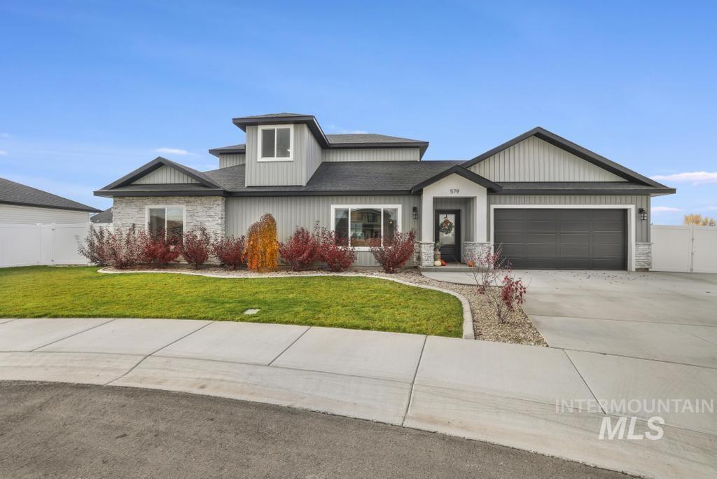 579 Pisces Ct., Twin Falls, Idaho 83301, 4 Bedrooms, 2.5 Bathrooms, Residential For Sale, Price $429,900,MLS 98967264