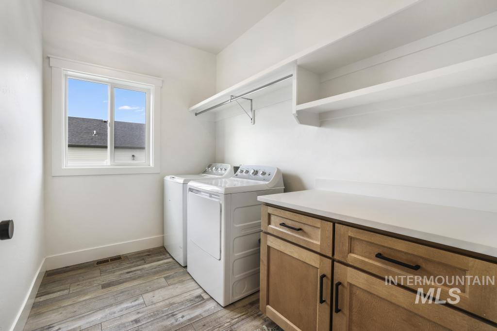 579 Pisces Ct., Twin Falls, Idaho 83301, 4 Bedrooms, 2.5 Bathrooms, Residential For Sale, Price $440,000,MLS 98967264