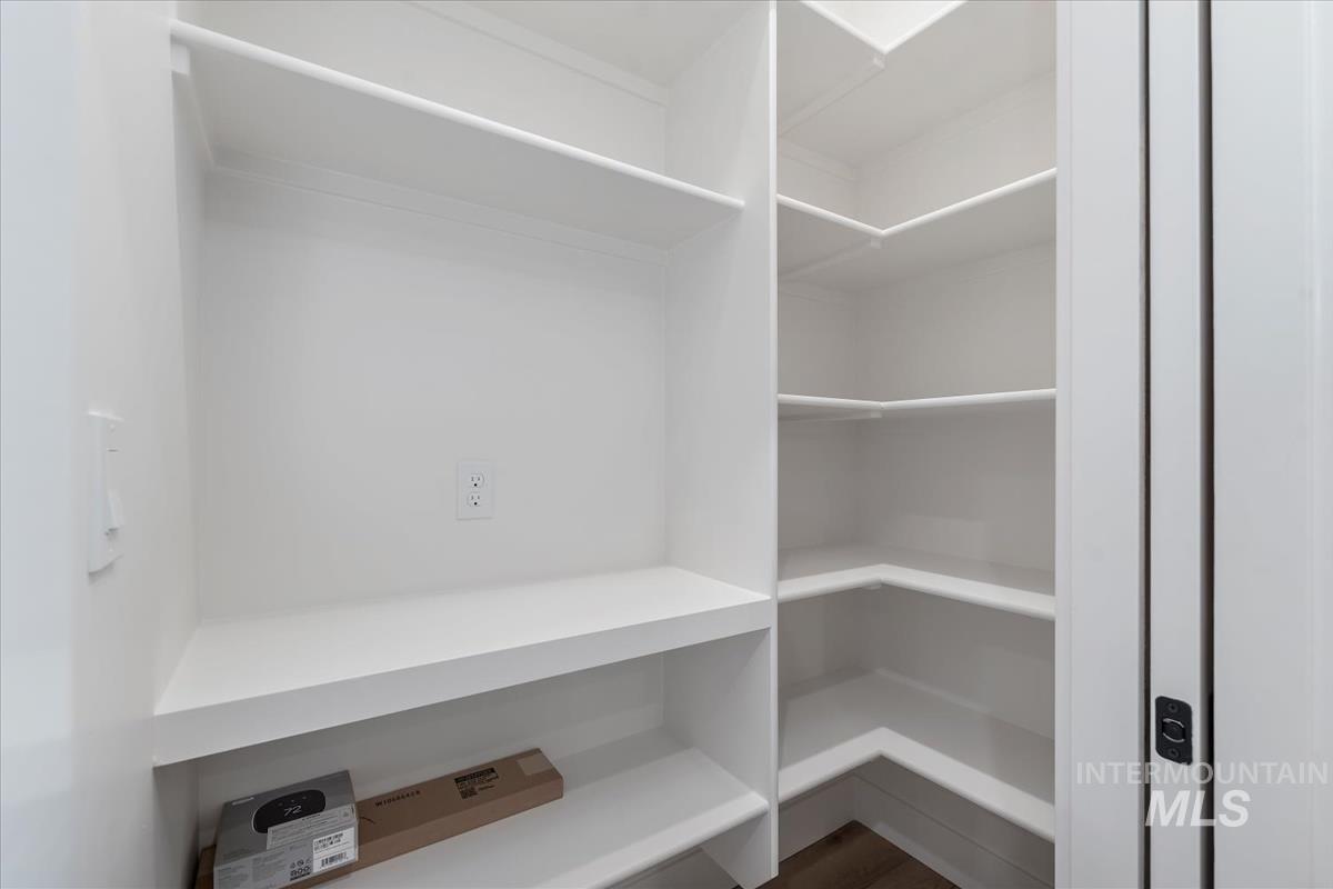 1659 W Burlison Ln., Boise, Idaho 83705, 3 Bedrooms, 3.5 Bathrooms, Residential For Sale, Price $466,880,MLS 98967273