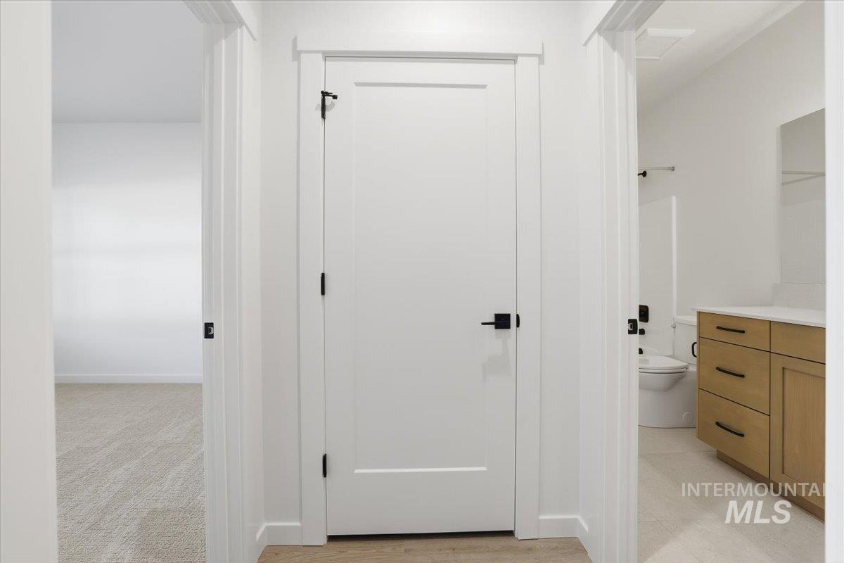 1008 Whitewater Way, Emmett, Idaho 83617, 3 Bedrooms, 2 Bathrooms, Residential For Sale, Price $519,900,MLS 98967277