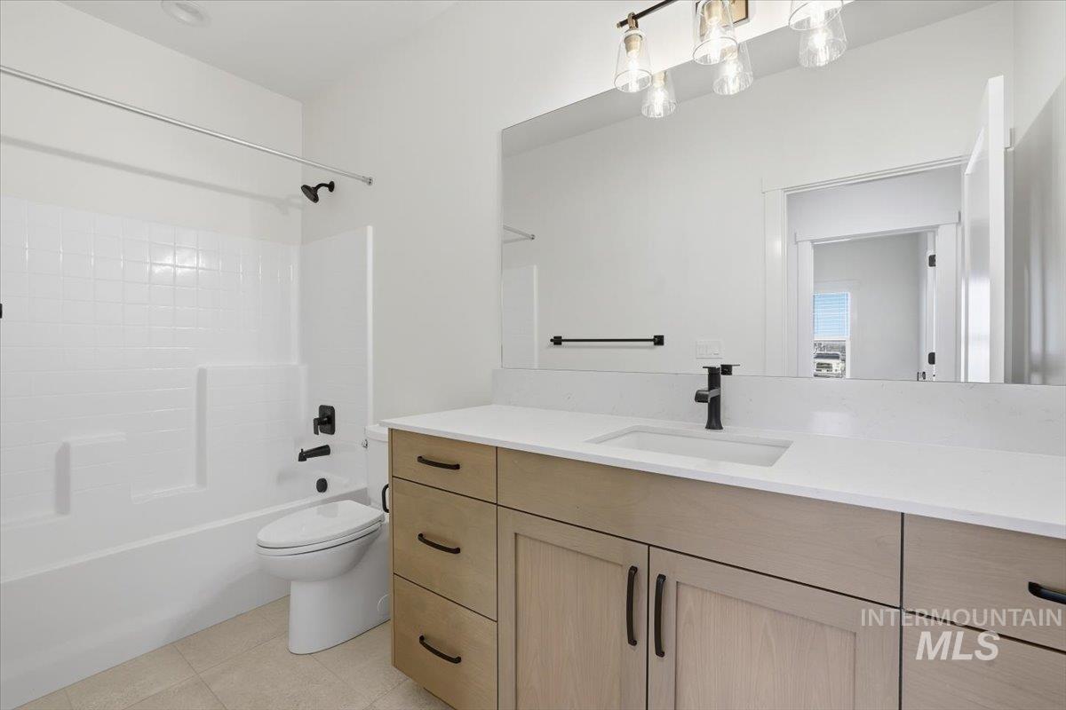 1008 Whitewater Way, Emmett, Idaho 83617, 3 Bedrooms, 2 Bathrooms, Residential For Sale, Price $519,900,MLS 98967277