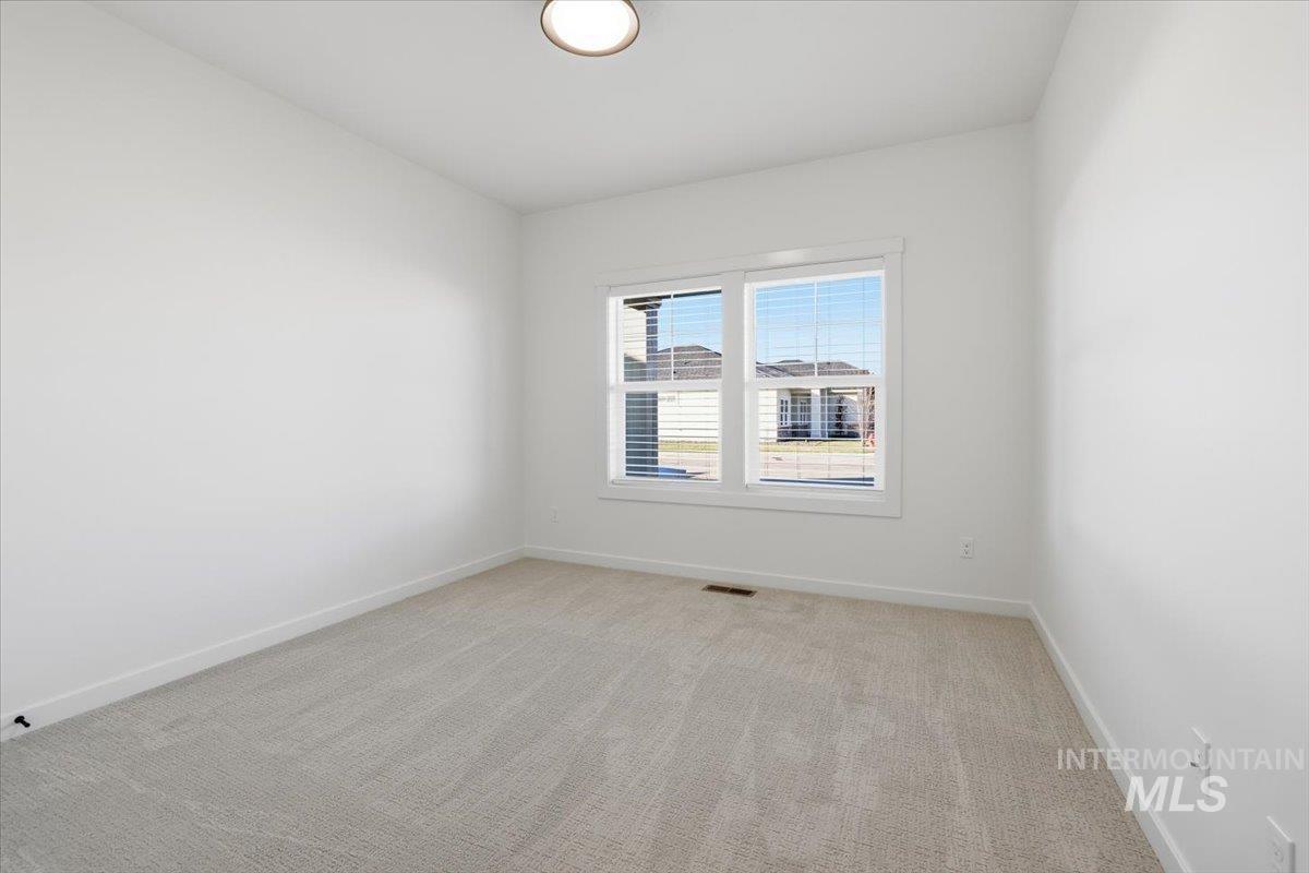 1008 Whitewater Way, Emmett, Idaho 83617, 3 Bedrooms, 2 Bathrooms, Residential For Sale, Price $519,900,MLS 98967277