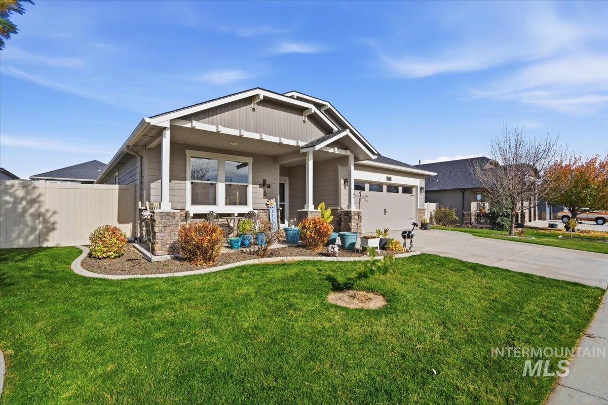 11352 W Wild Aster St, Star, Idaho 83669, 3 Bedrooms, 2 Bathrooms, Residential For Sale, Price $513,000,MLS 98967279