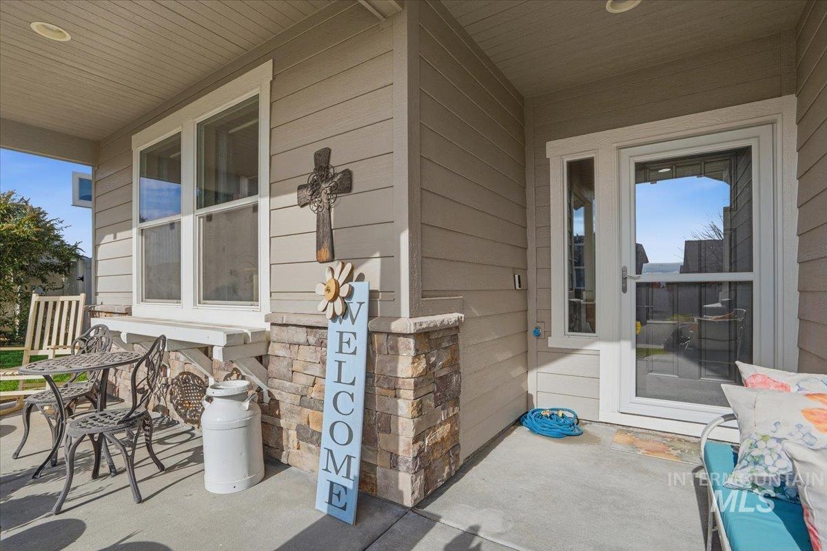 11352 W Wild Aster St, Star, Idaho 83669, 3 Bedrooms, 2 Bathrooms, Residential For Sale, Price $513,000,MLS 98967279