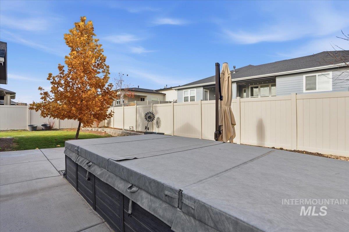 11352 W Wild Aster St, Star, Idaho 83669, 3 Bedrooms, 2 Bathrooms, Residential For Sale, Price $513,000,MLS 98967279