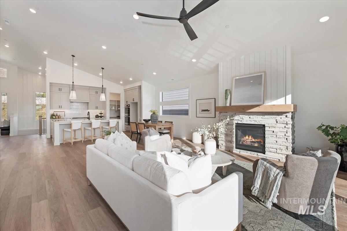 3527 E Warm Springs Ave, Boise, Idaho 83716, 3 Bedrooms, 2.5 Bathrooms, Residential For Sale, Price $889,900,MLS 98967282