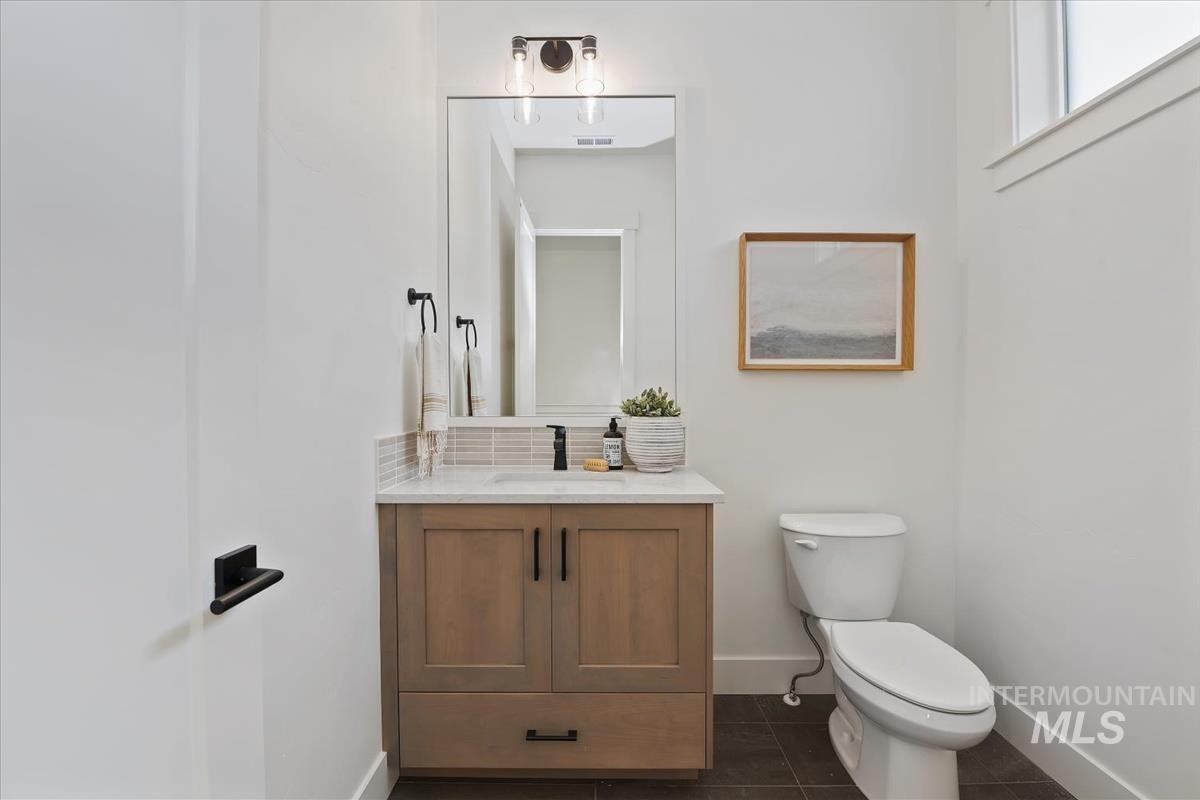 3527 E Warm Springs Ave, Boise, Idaho 83716, 3 Bedrooms, 2.5 Bathrooms, Residential For Sale, Price $889,900,MLS 98967282