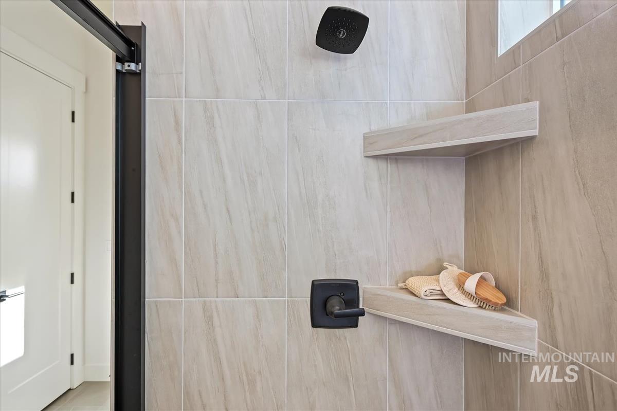 3527 E Warm Springs Ave, Boise, Idaho 83716, 3 Bedrooms, 2.5 Bathrooms, Residential For Sale, Price $889,900,MLS 98967282