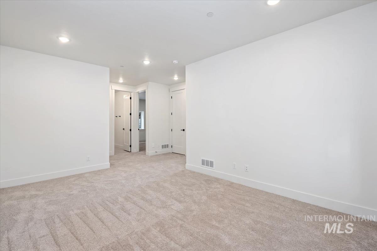 3527 E Warm Springs Ave, Boise, Idaho 83716, 3 Bedrooms, 2.5 Bathrooms, Residential For Sale, Price $889,900,MLS 98967282