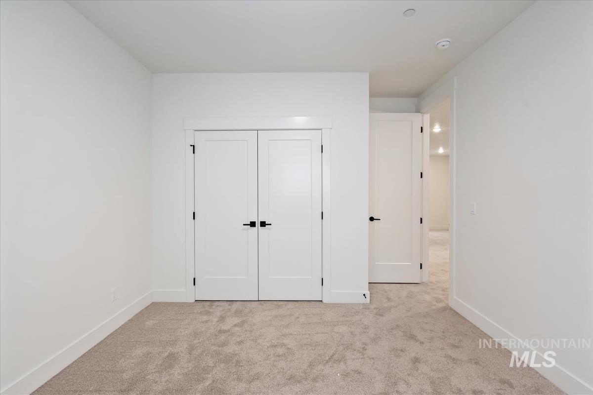 3527 E Warm Springs Ave, Boise, Idaho 83716, 3 Bedrooms, 2.5 Bathrooms, Residential For Sale, Price $889,900,MLS 98967282