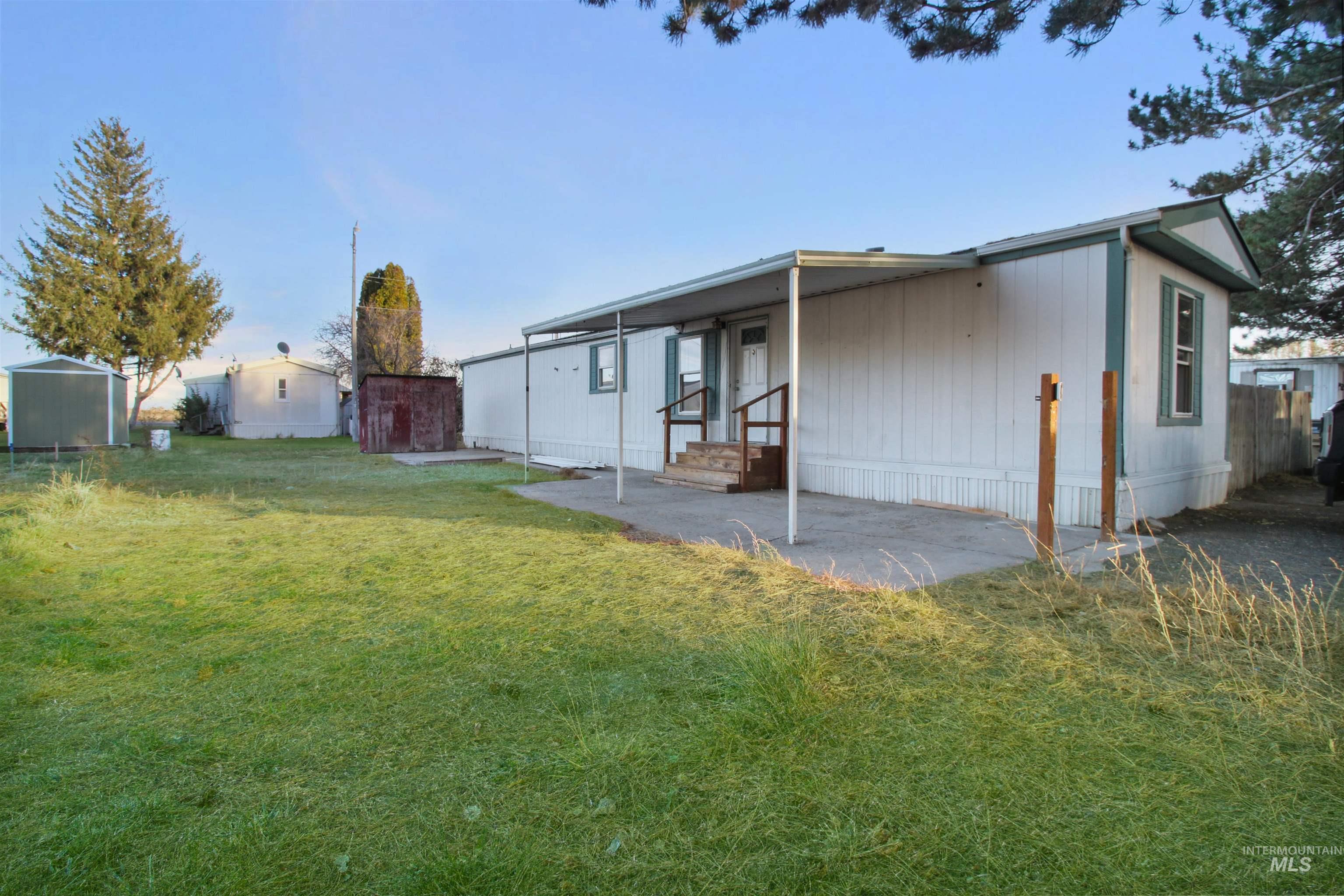 377 S 200 W Road, Rupert, Idaho 83350, 2 Bedrooms, 2 Bathrooms, Residential For Sale, Price $59,990,MLS 98967285