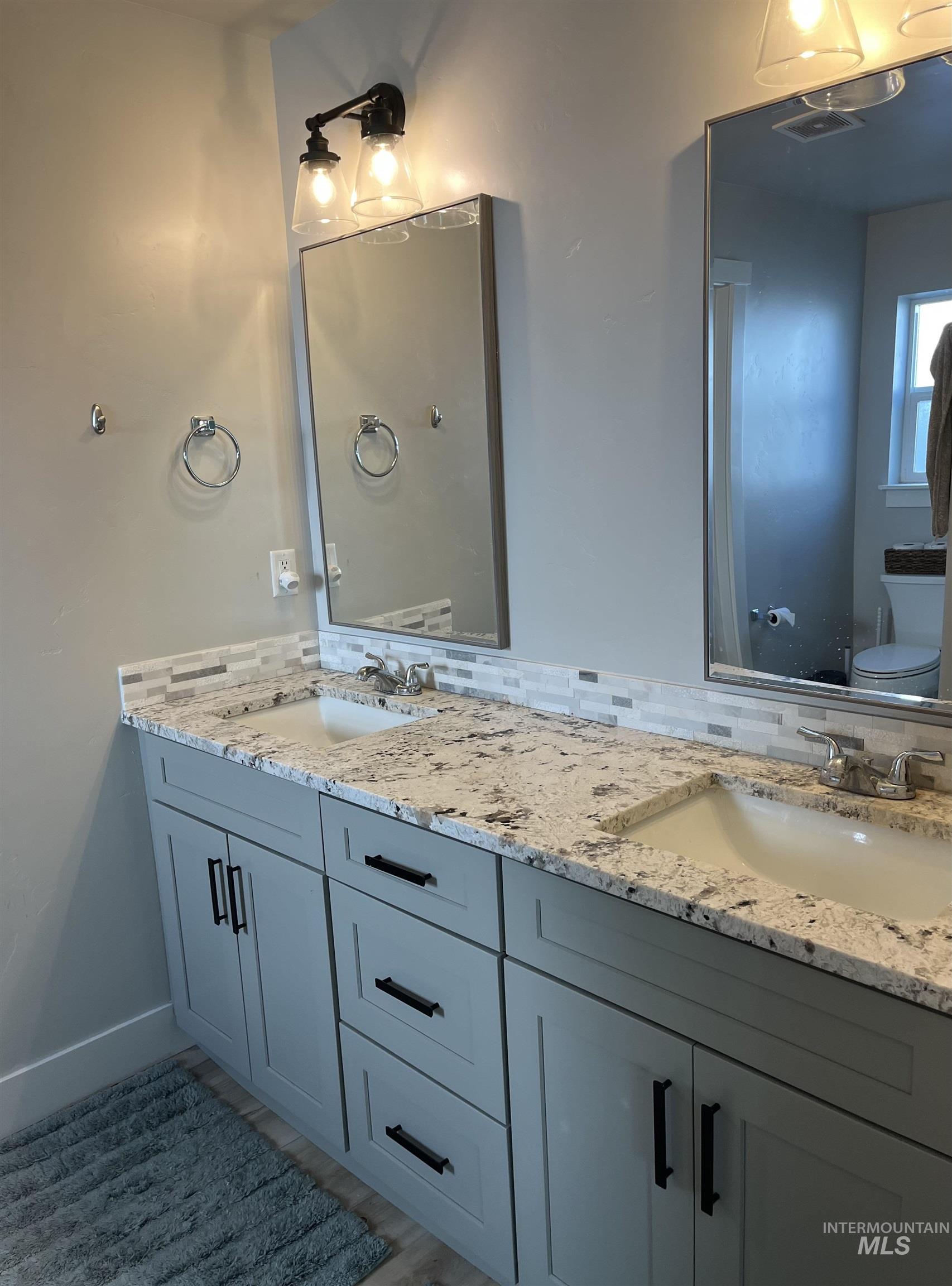 808 Adell Ave, Filer, Idaho 83328-5340, 4 Bedrooms, 2 Bathrooms, Residential For Sale, Price $355,000,MLS 98967286