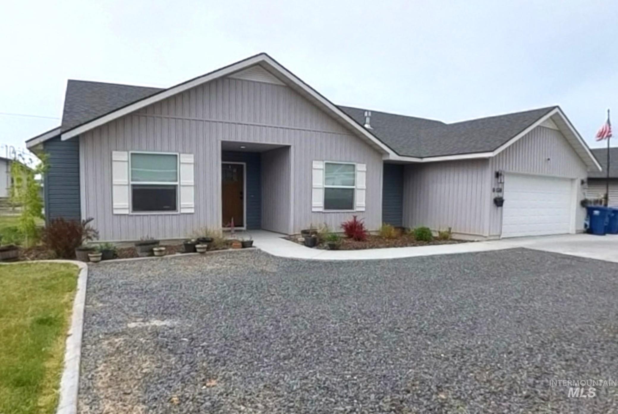 808 Adell Ave, Filer, Idaho 83328-5340, 4 Bedrooms, 2 Bathrooms, Residential For Sale, Price $355,000,MLS 98967286