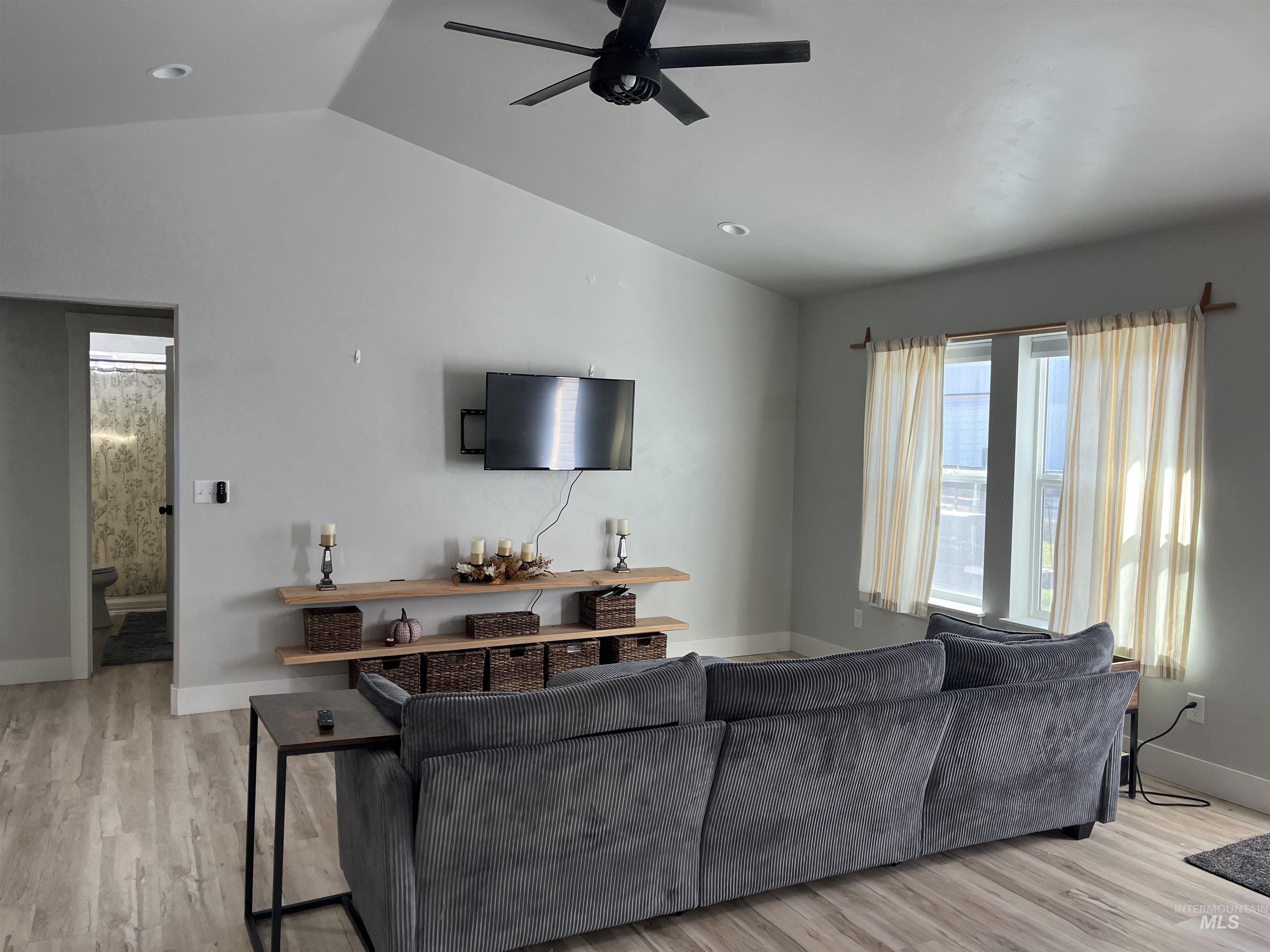 808 Adell Ave, Filer, Idaho 83328-5340, 4 Bedrooms, 2 Bathrooms, Residential For Sale, Price $355,000,MLS 98967286